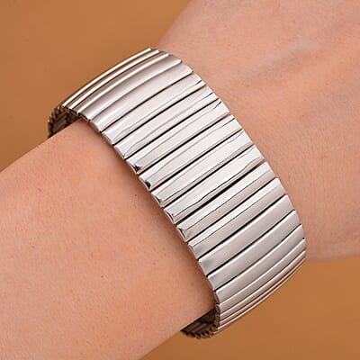 Herringbone Chain Bracelet in Stainless Steel (7.5-8.0In)