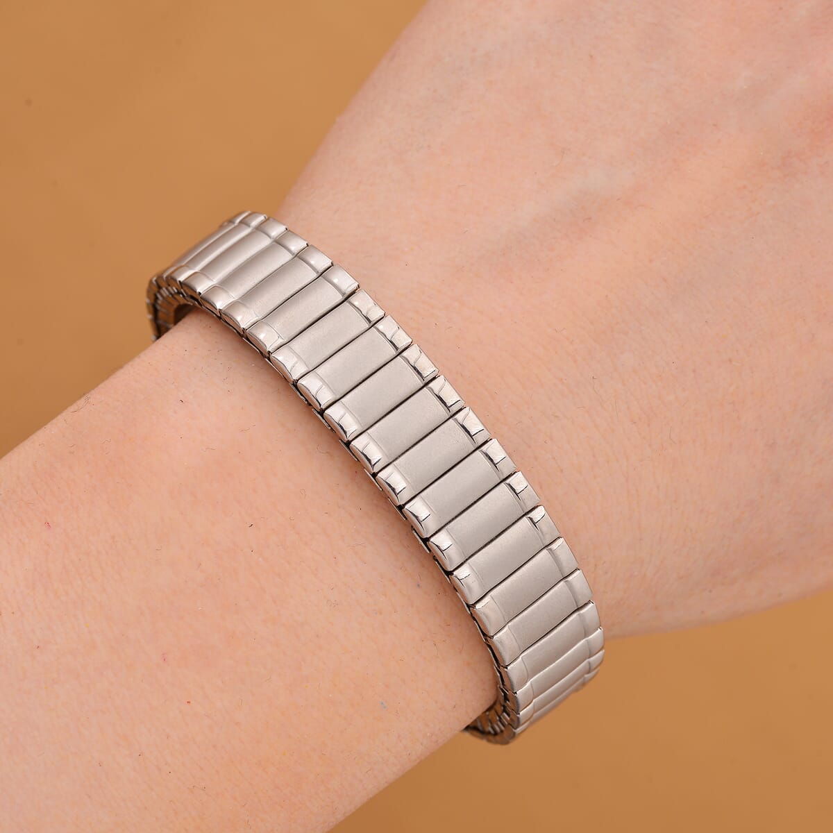 Link Chain Bracelet in Stainless Steel (7.5-8.0In) image number 1