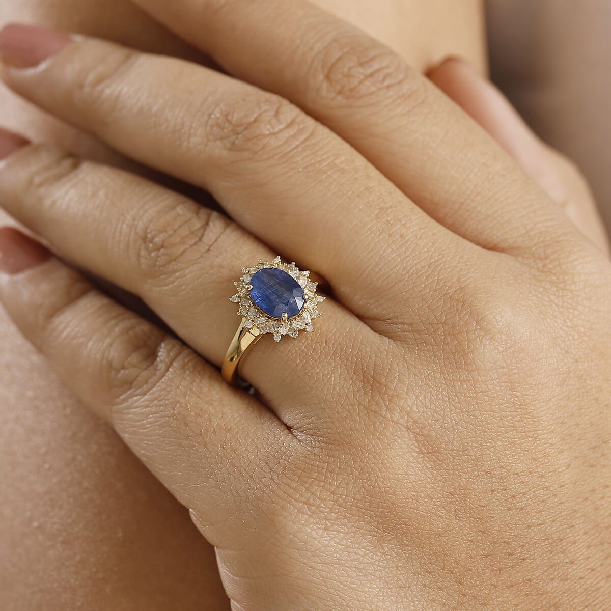 Kashmir Kyanite, Natural Champagne and White Diamond 2.75 ctw Starburst Ring in 18K Vermeil Yellow Gold Over Sterling Silver (Size 8.0) image number 2