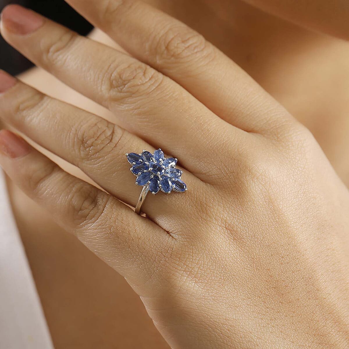 D'Joy Kashmir Kyanite 3.75 ctw Floral Ring in Rhodium Over Sterling Silver (Size 5.0) image number 2