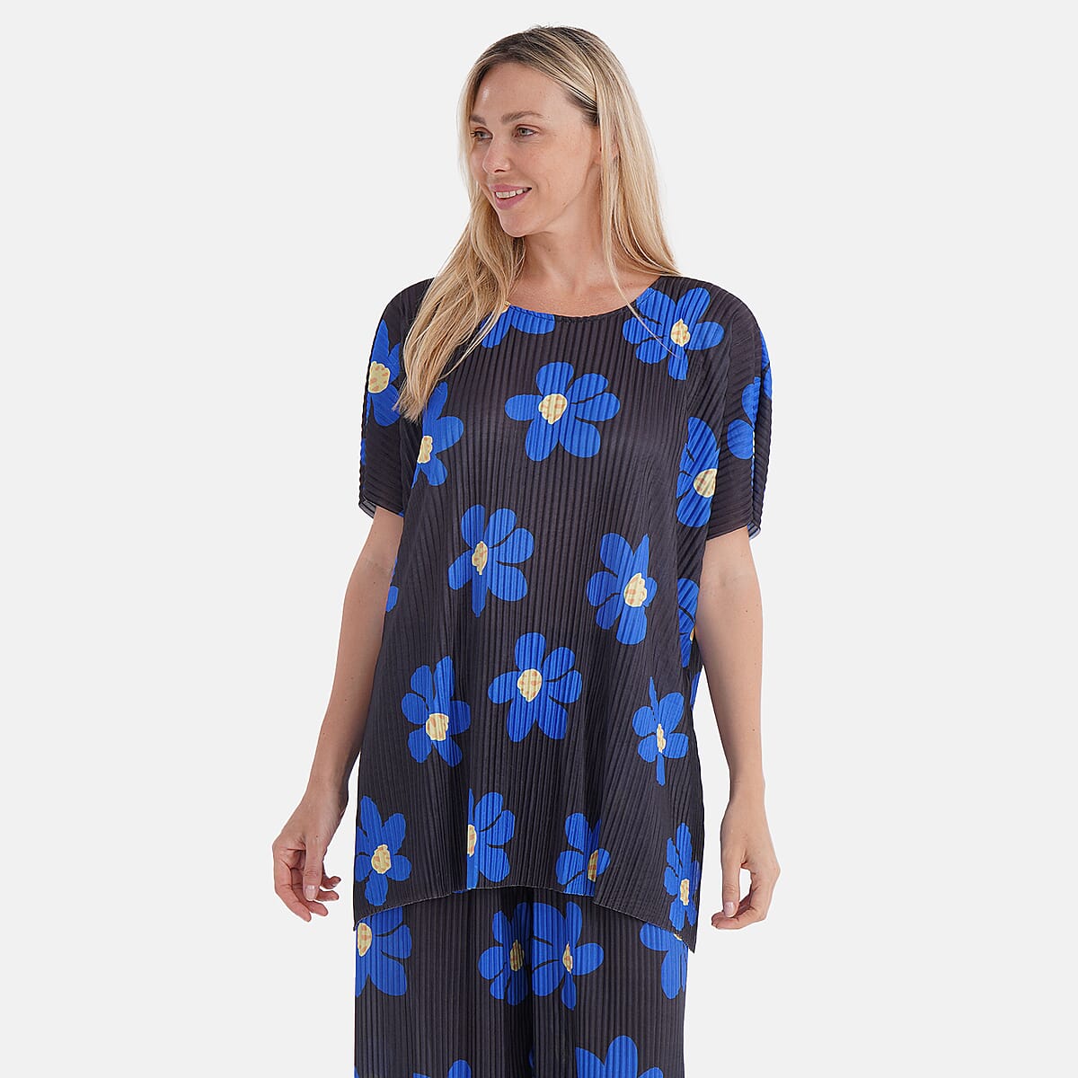 Tamsy Blue Daisy 2 Piece Pleated Polyester Top and Bottom Set - One Size Fits Most image number 1