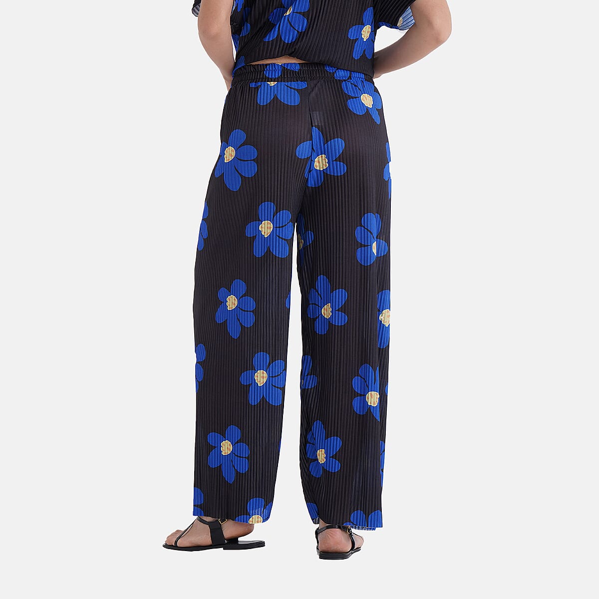 Tamsy Blue Daisy 2 Piece Pleated Polyester Top and Bottom Set - One Size Fits Most image number 7