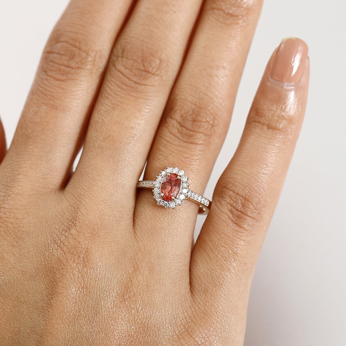 Certified & Appraised Luxoro AAA Padparadscha Sapphire (BT) 8.0) and I2 Diamond 1.56 ctw Halo Ring in 14K Yellow Gold (Size 10.0) image number 2