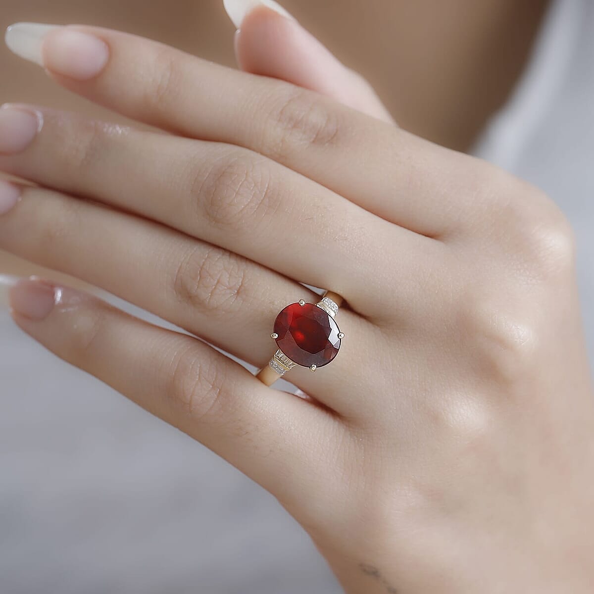 Luxoro Premium Ceylon Hessonite Garnet and G-H I2 Diamond 6.00 ctw Ring in 10K Yellow Gold (Size 6.5) 4.50 Grams (Del. in 10-12 Days) image number 2
