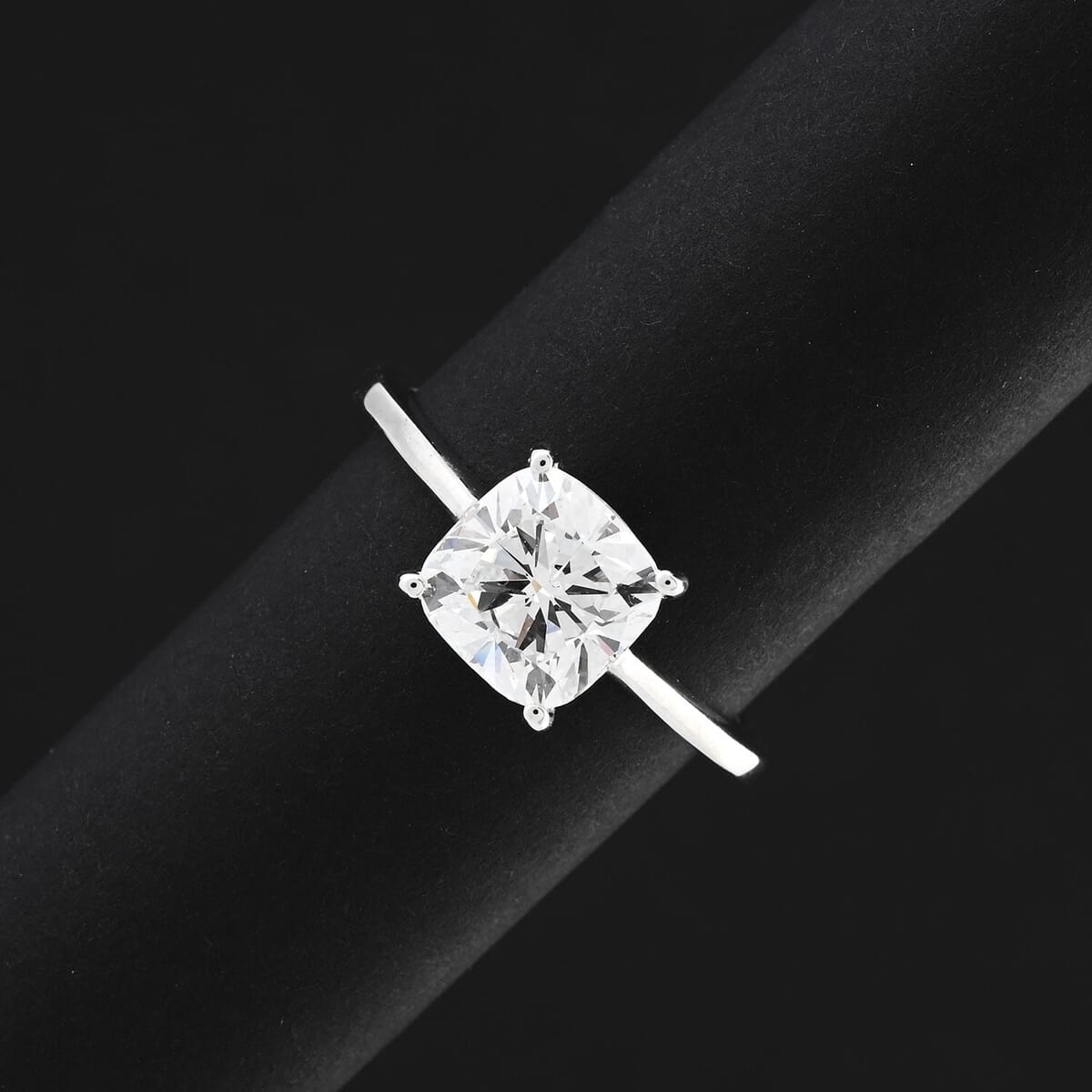 SGL Certified 950 Platinum Luxuriant Lab Grown Diamond (G-H, VS) Solitaire Ring (Size 10.0) 2.00 ctw image number 1