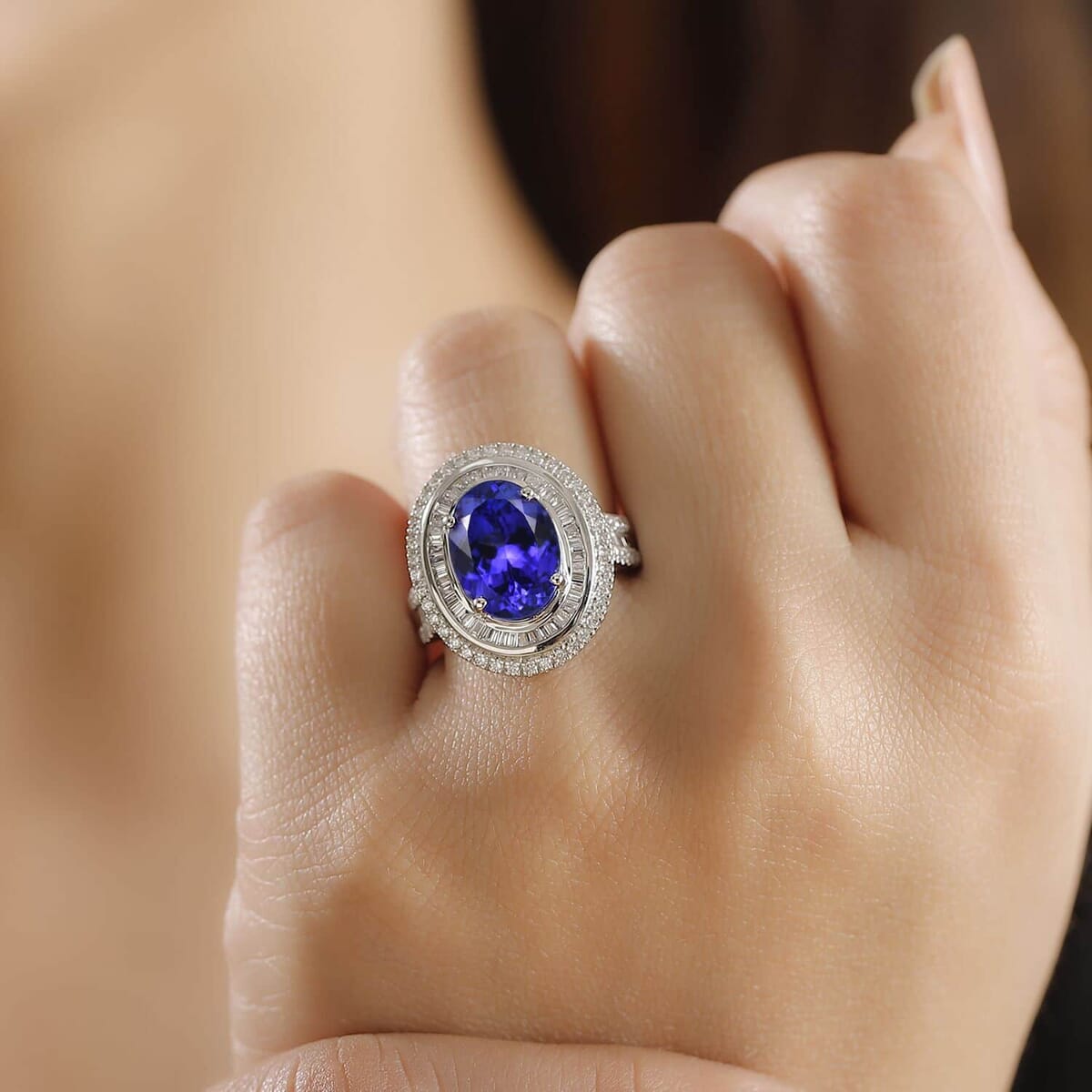 Certified & Appraised Rhapsody AAAA Tanzanite and E-F VS Diamond 6.32 ctw Ring in 950 Platinum (Size 8.5) 10.90 Grams image number 2