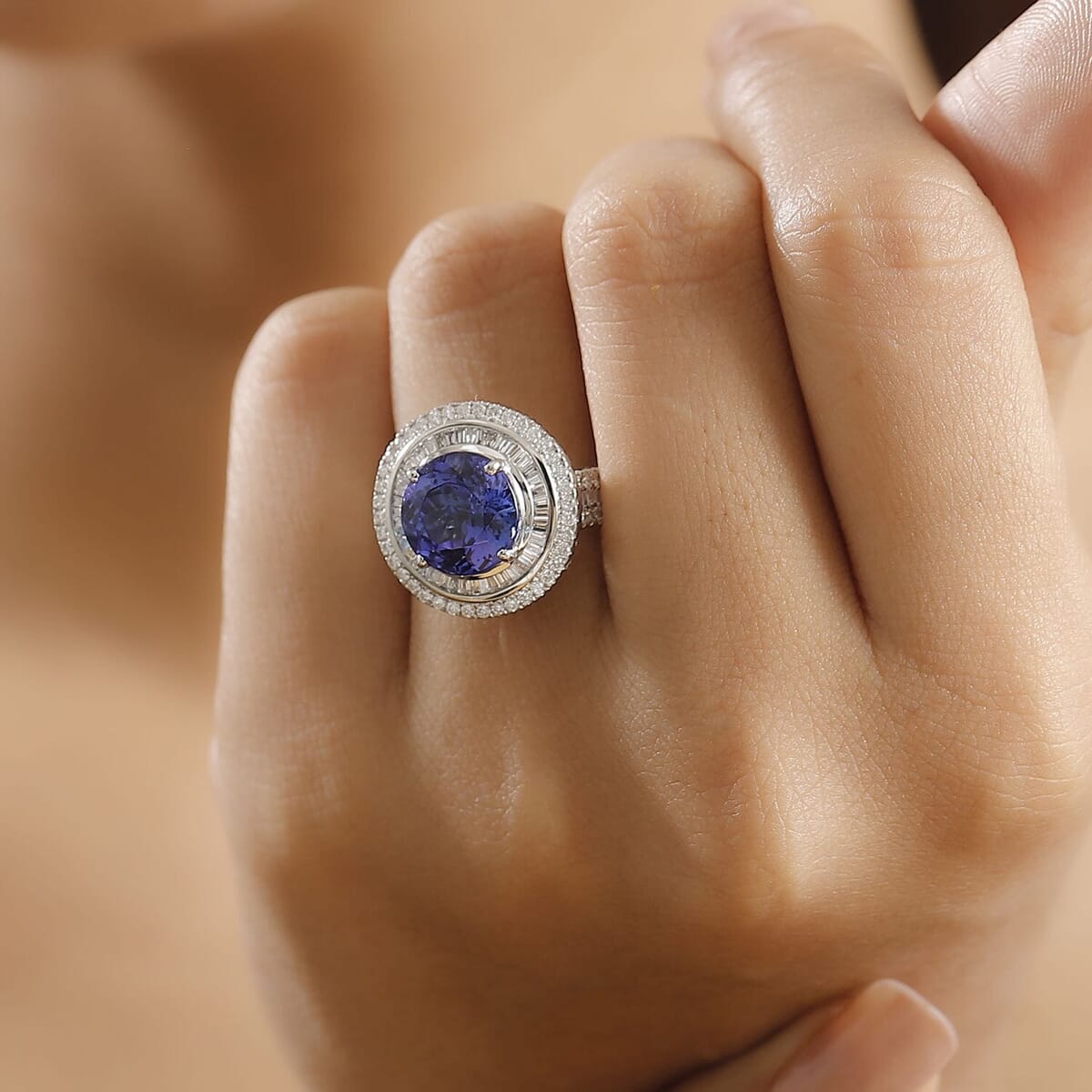 Certified & Appraised Rhapsody 950 Platinum AAAA Tanzanite, Diamond (E-F, VS2) (1.09 cts) Ring (Size 6.5) (10.25 g) 6.11 ctw image number 2