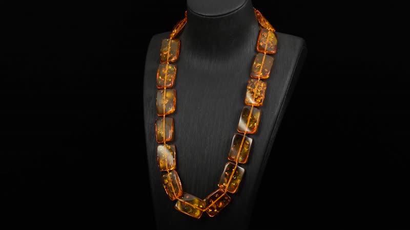 Amber  Stone Necklace 370.00 ctw