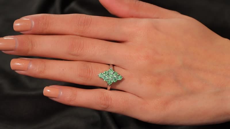 J Francis Embellished with Peridot Color Crystal by Swarovski Gem Garden Nonet Ring in Platinum Bond (Size 5.0)