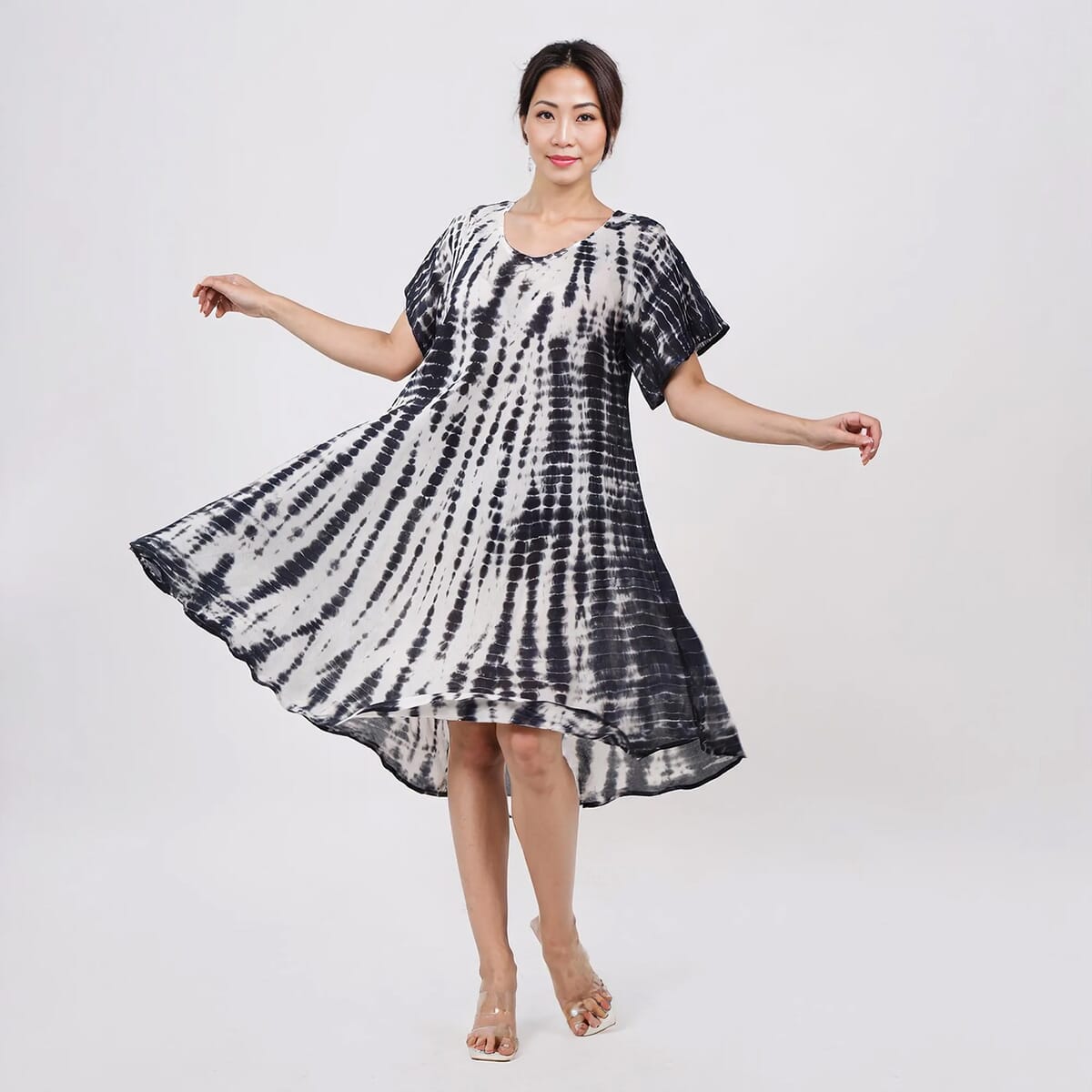 Tamsy Black Tie Dye Umbrella Dress with Sleeves - One Size Fits Most image number 4