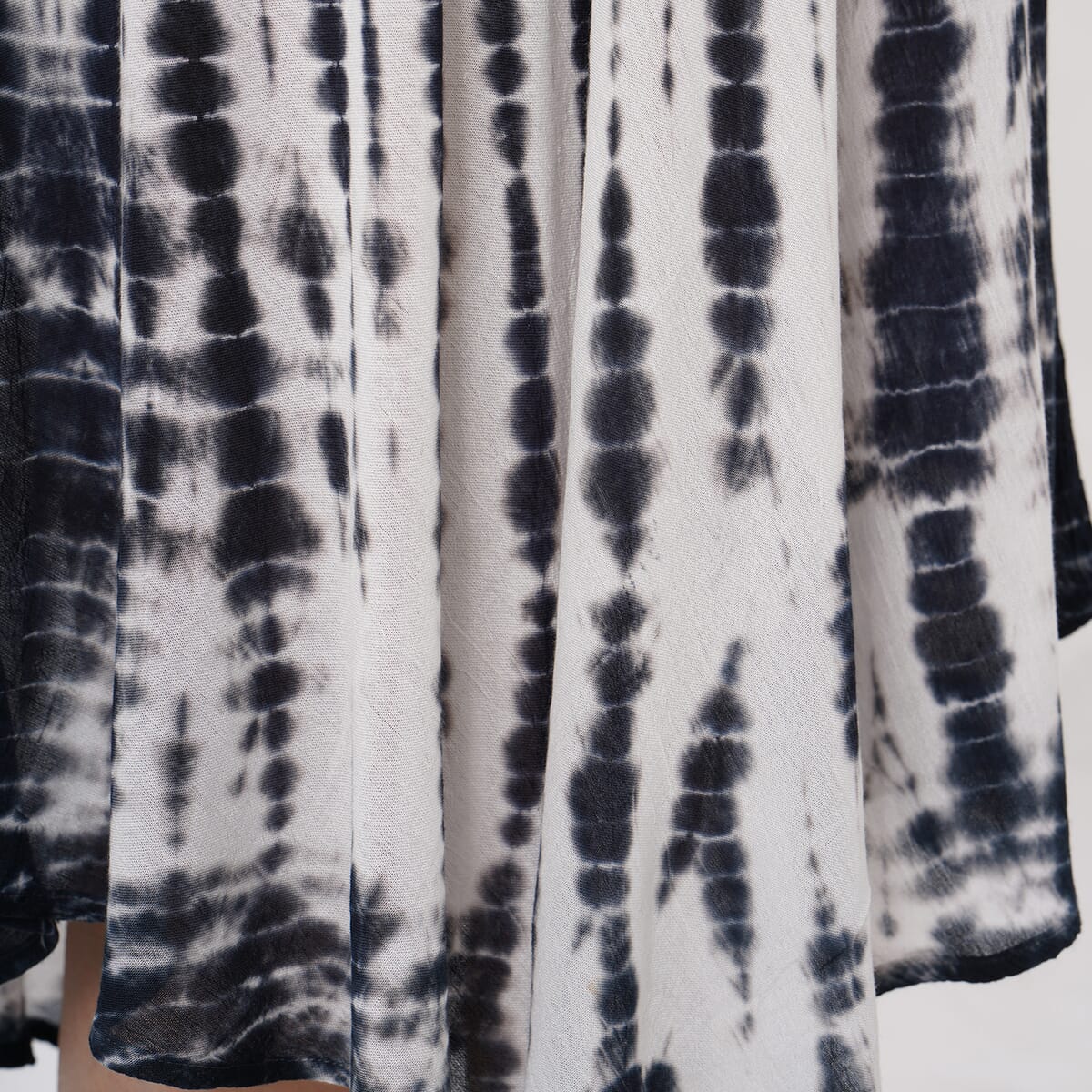 Tamsy Black Tie Dye Umbrella Dress with Sleeves - One Size Fits Most image number 5