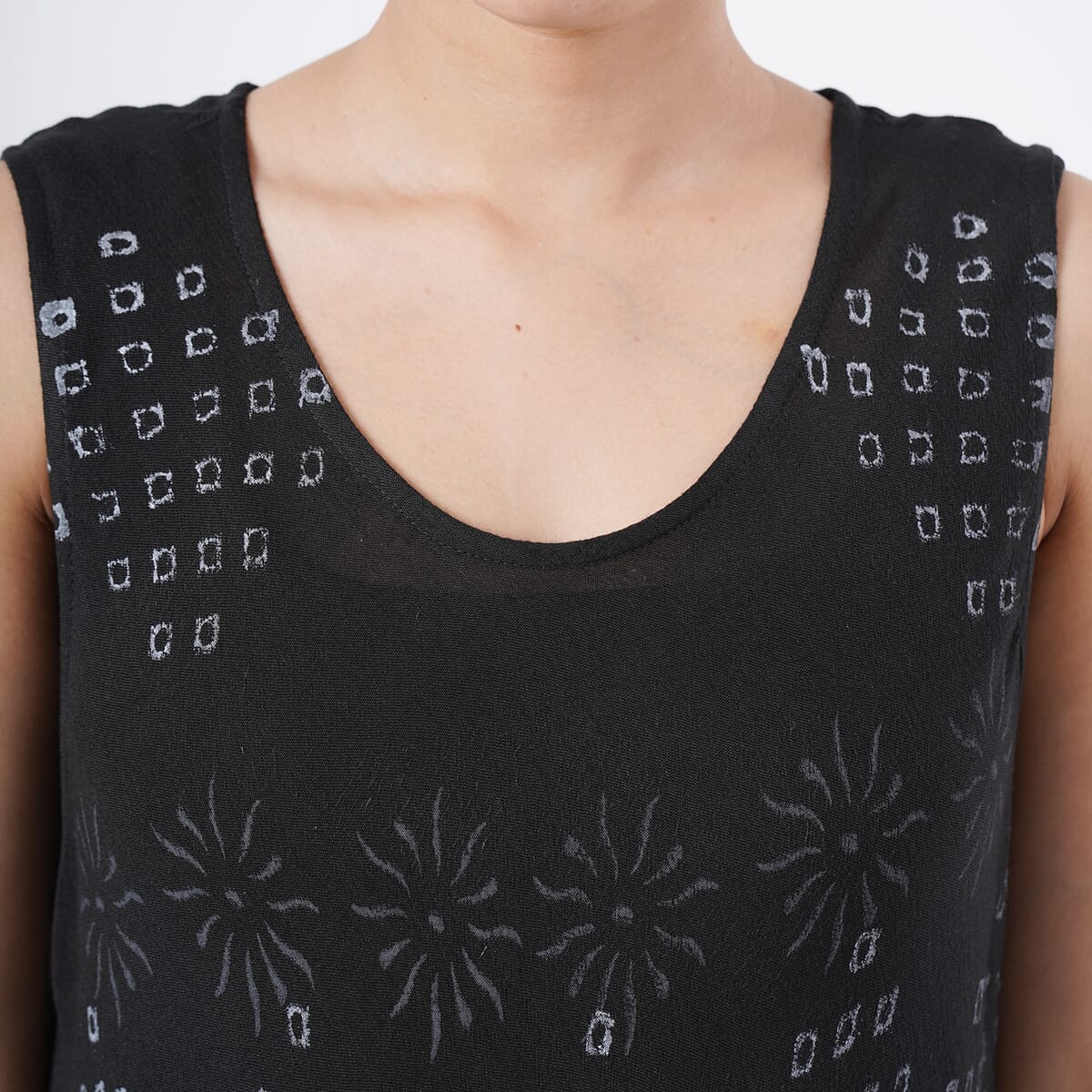 TAMSY Black Diamond Block Printed Sleeveless Umbrella Dress - One Size Fits Most image number 6