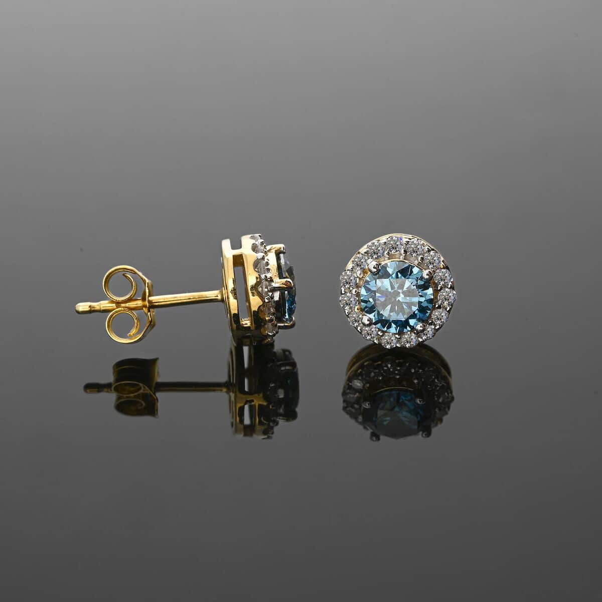 Luxuriant Lab Grown Blue and White Diamond VS-SI 1.50 ctw Halo Stud Earrings in Vermeil Yellow Gold Over Sterling Silver image number 1