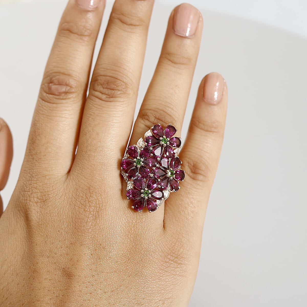 D'Joy Premium Orissa Rhodolite Garnet and Multi Gemstone 12.60 ctw Bunch of Flower Ring in 18K Vermeil Rose Gold Over Sterling Silver (Size 9.0) image number 2