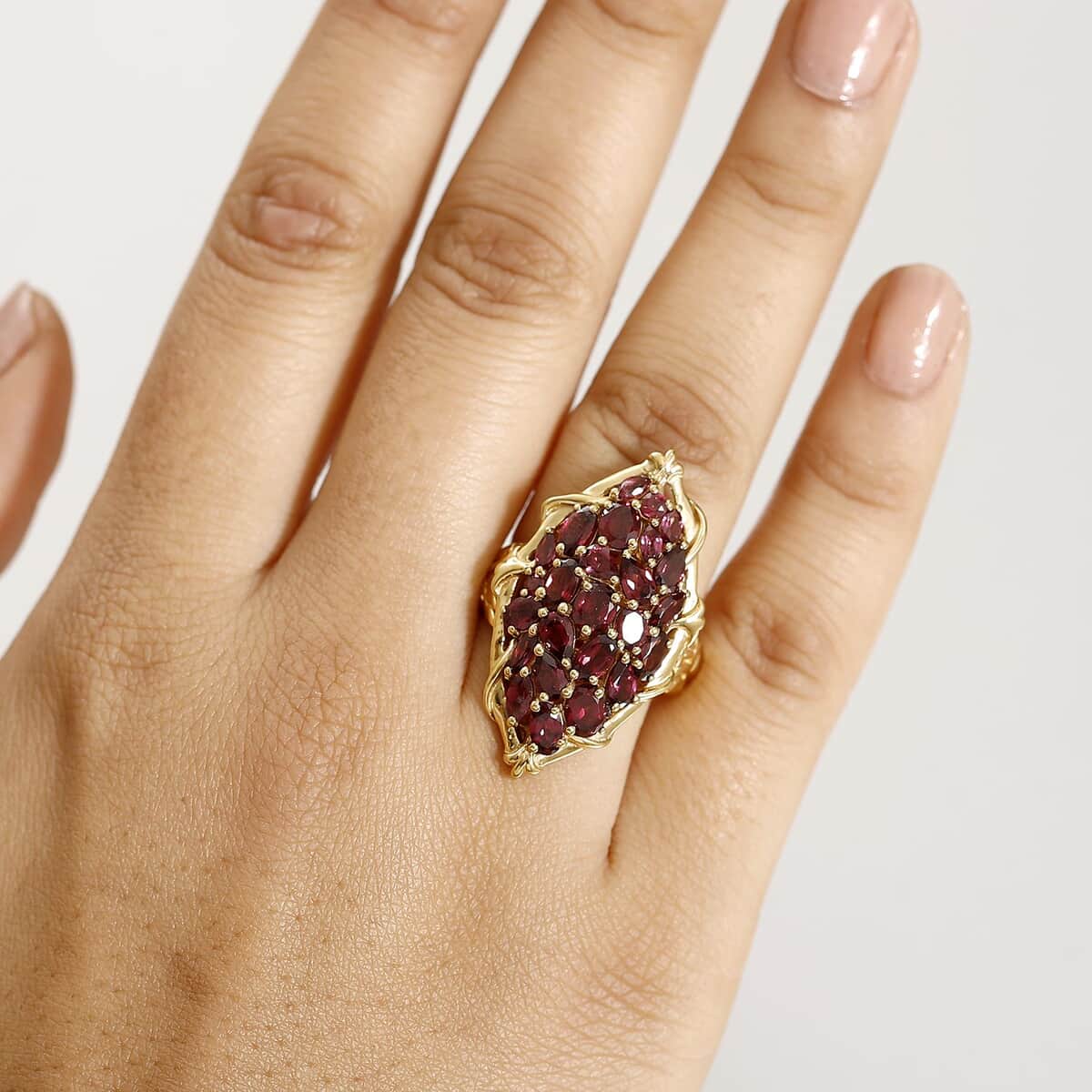 Orissa Rhodolite Garnet 6.00 ctw Crimson Bloom Ring in 18K Vermeil Yellow Gold Over Sterling Silver (Size 10.0) image number 2