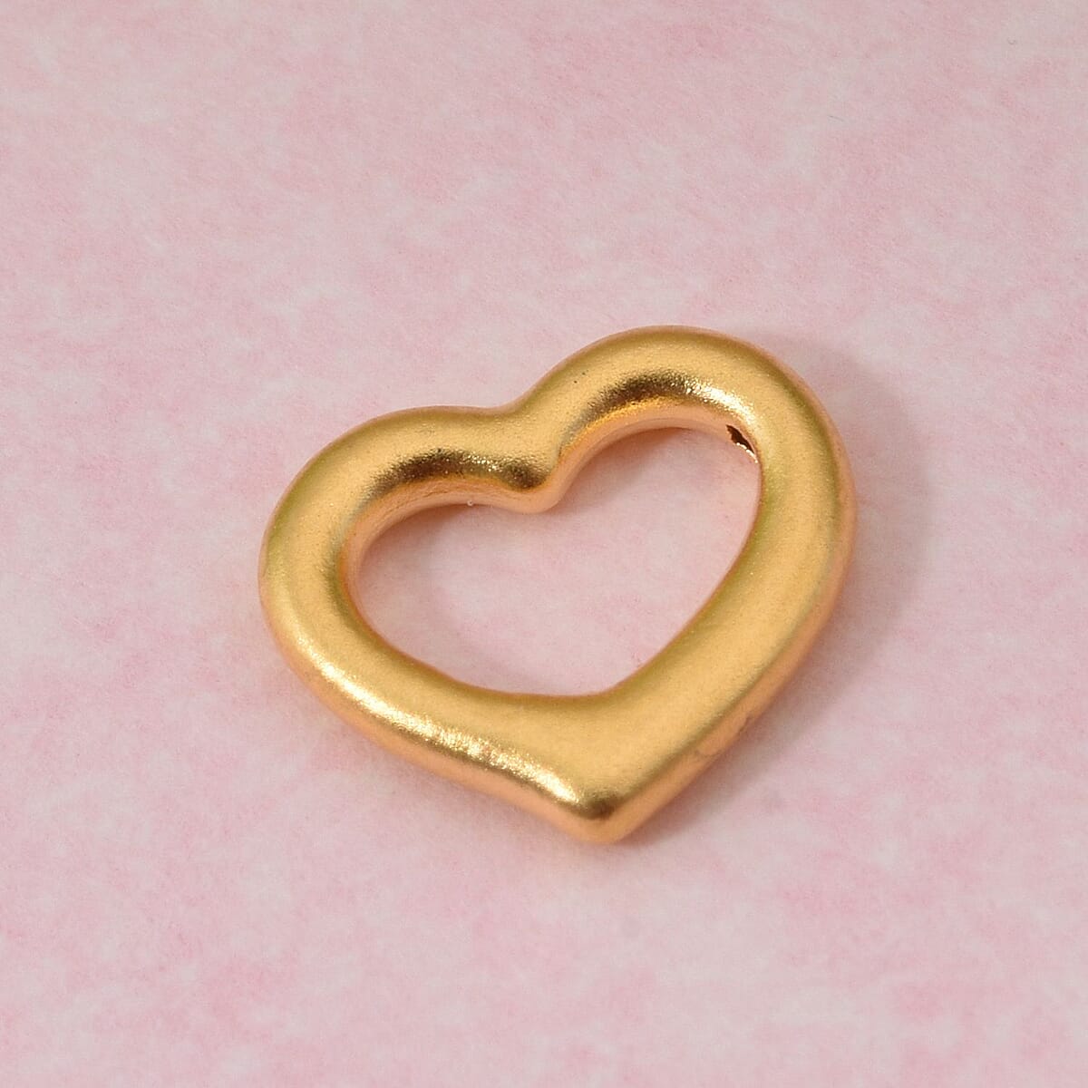 Heart Pendant in 24K Yellow Gold 0.70 Grams image number 2
