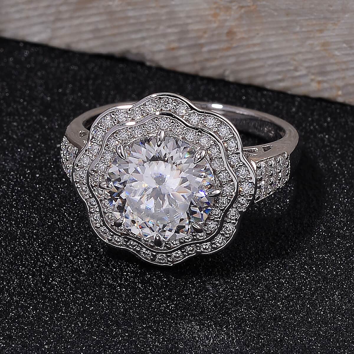 120 Faceted Moissanite 4.00 ctw Vintage Halo Ring in Rhodium Over Sterling Silver (Size 10.0) image number 1