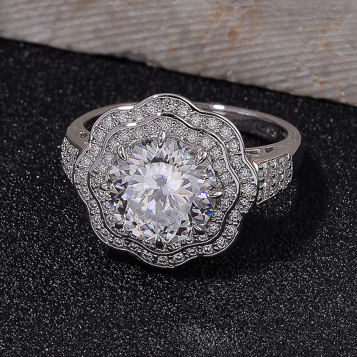 120 Faceted Moissanite 4.00 ctw Vintage Halo Ring in Rhodium Over Sterling Silver (Size 9.0) image number 1