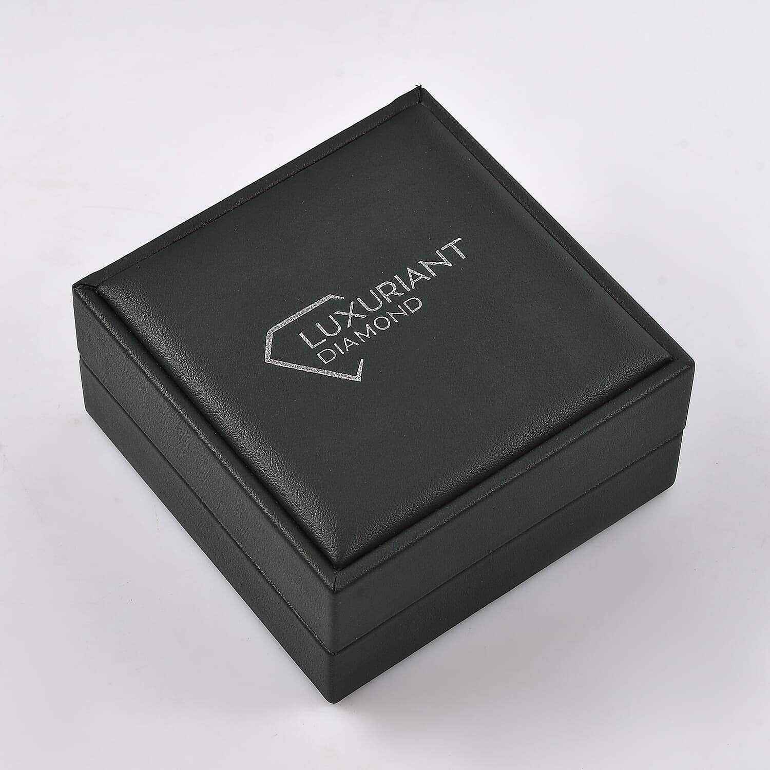 IGI Certified 950 Platinum Luxuriant Lab Grown Diamond (G, VS2) Ring (Size 6.5) 5.00 ctw