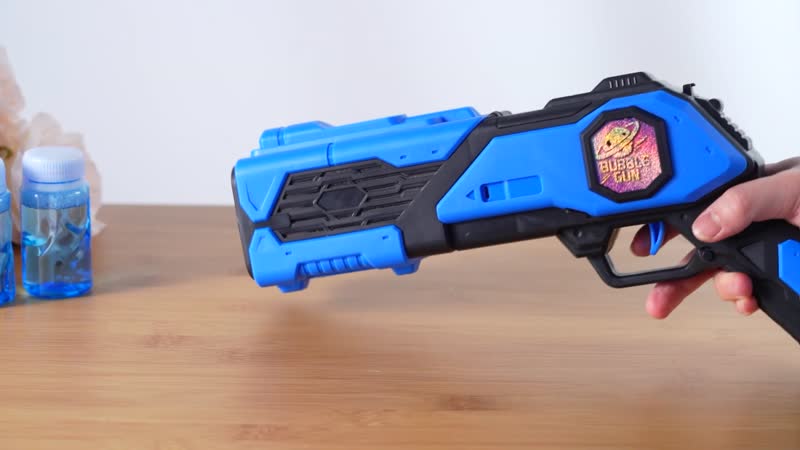 Interstellar Bubble Gun with 2pc Bubble Solution 50ml (4xAA Not Included) - Blue