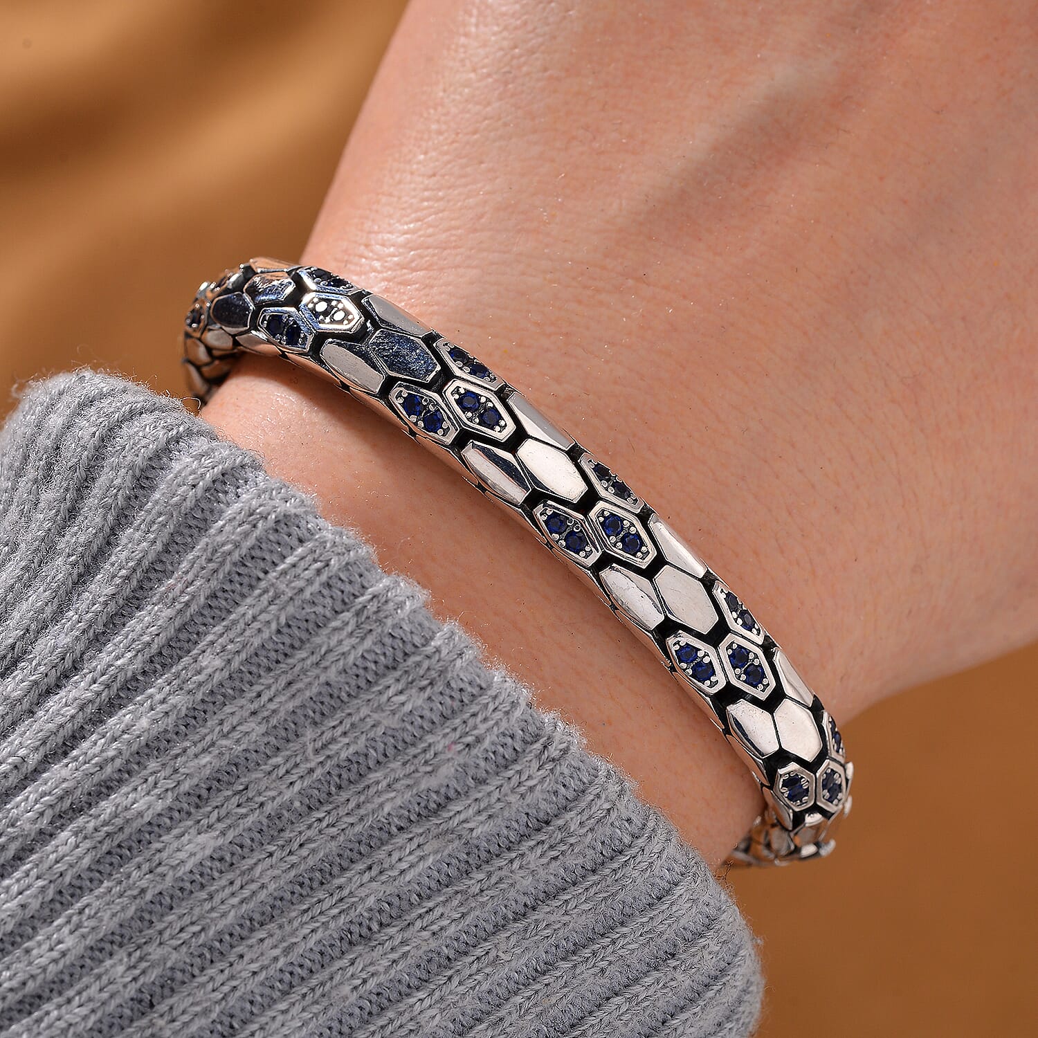 Simulated Blue Diamond HexaLuxe Bangle Bracelet in Sterling Silver (8.00 In)