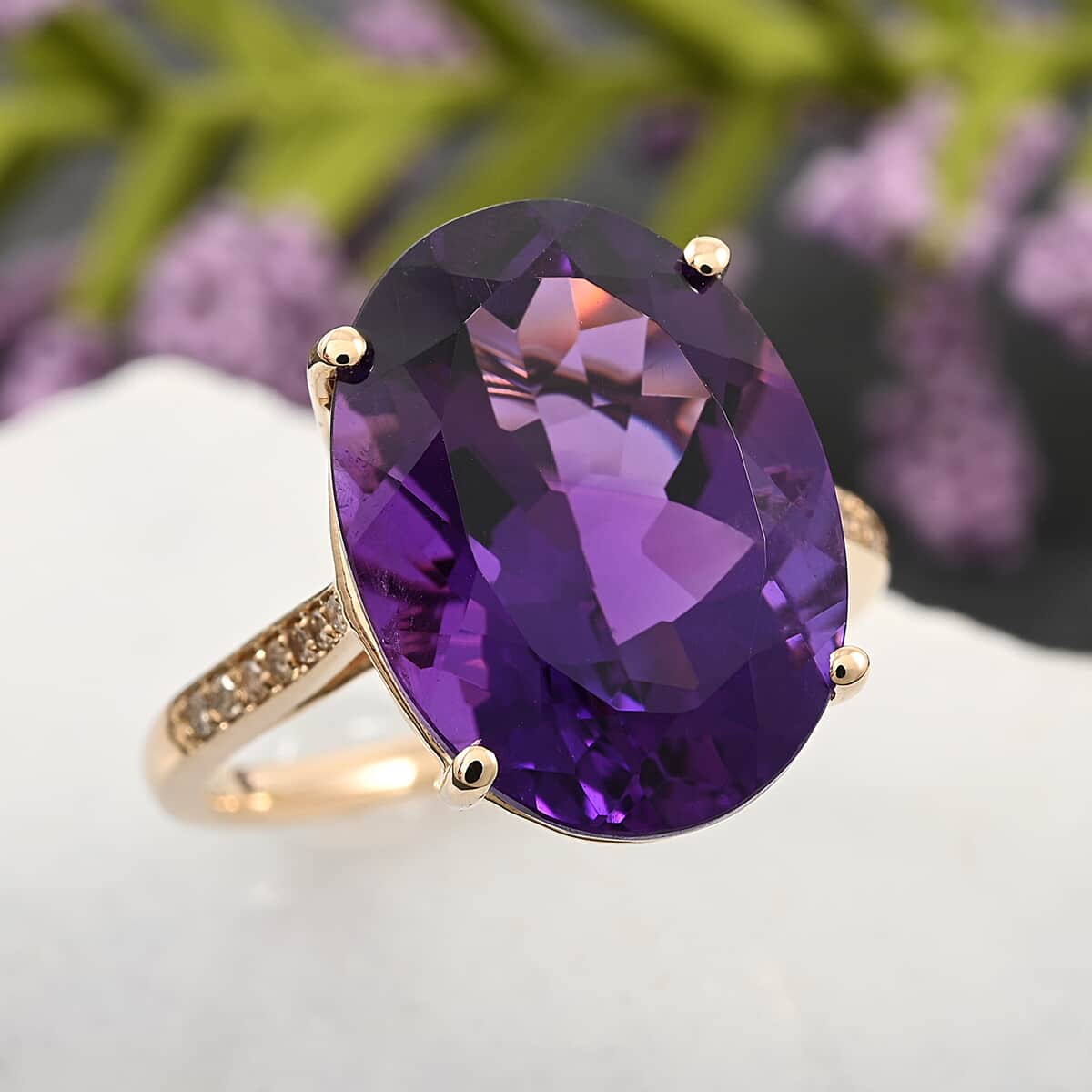 Luxoro AAA Lusaka Amethyst and G-H I2 Diamond 9.15 ctw Ring in 10K Yellow Gold (Size 6.0) image number 1