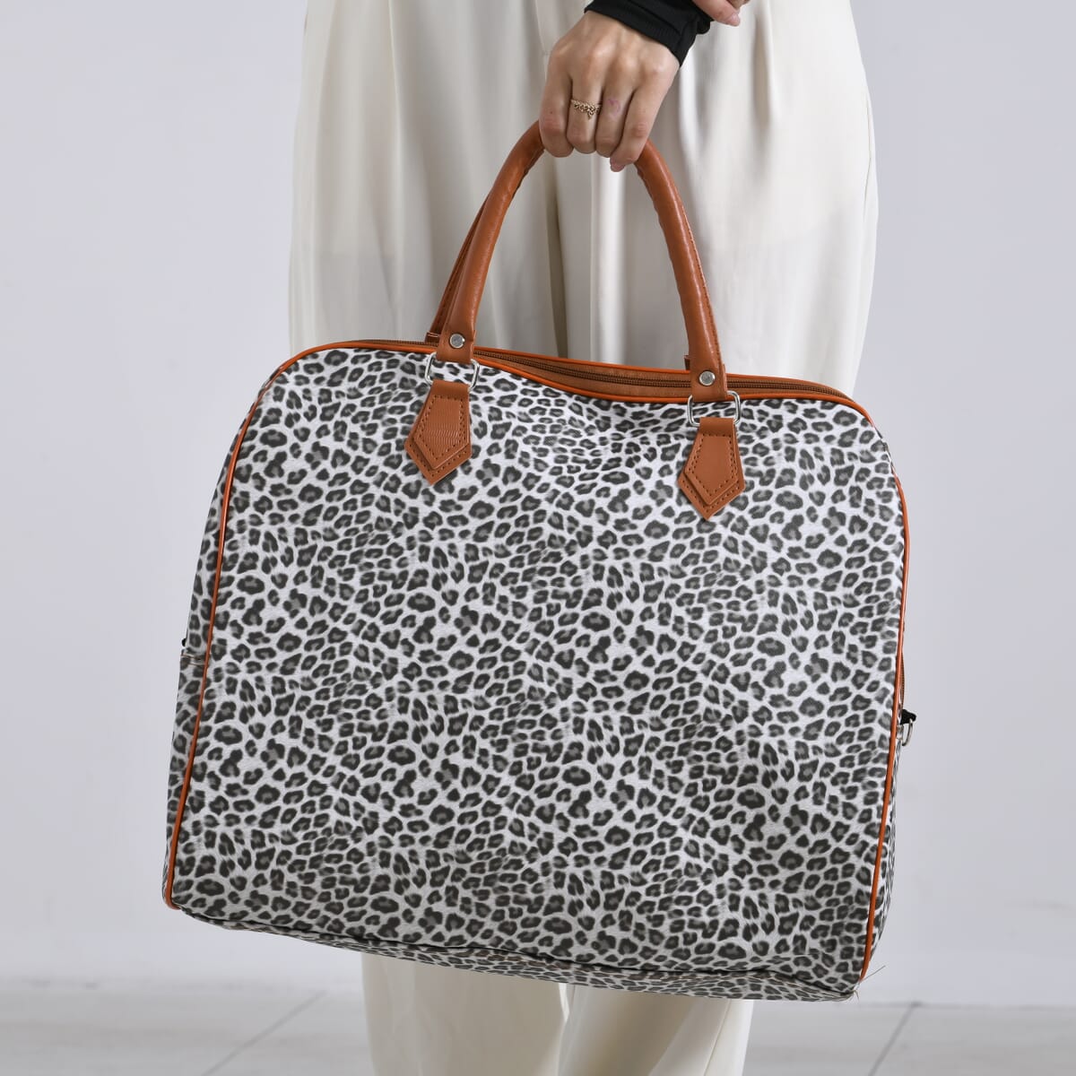 Black, White Leopard Pattern Tote Bag with 40 Shoulder Strap image number 2