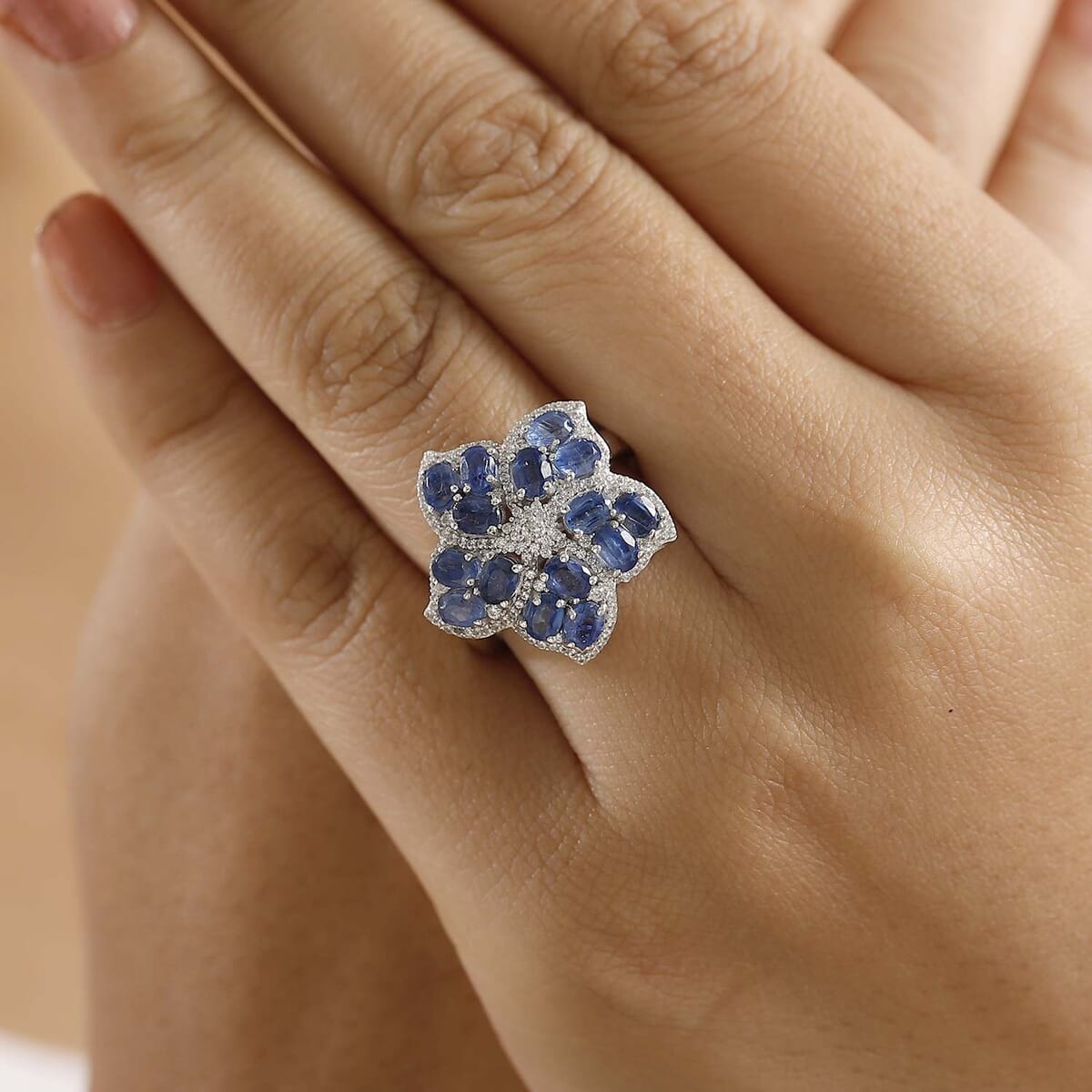 Kashmir Kyanite and White Zircon 4.40 ctw Floral Ring in Rhodium Over Sterling Silver (Size 8.0) image number 2