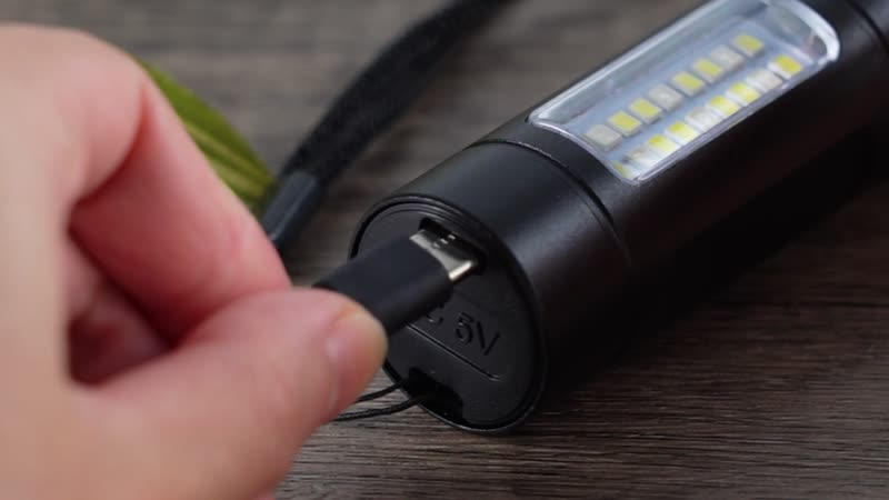 Multi-Functional Working Lamp (1200mAh) (Powered by USB Cable)