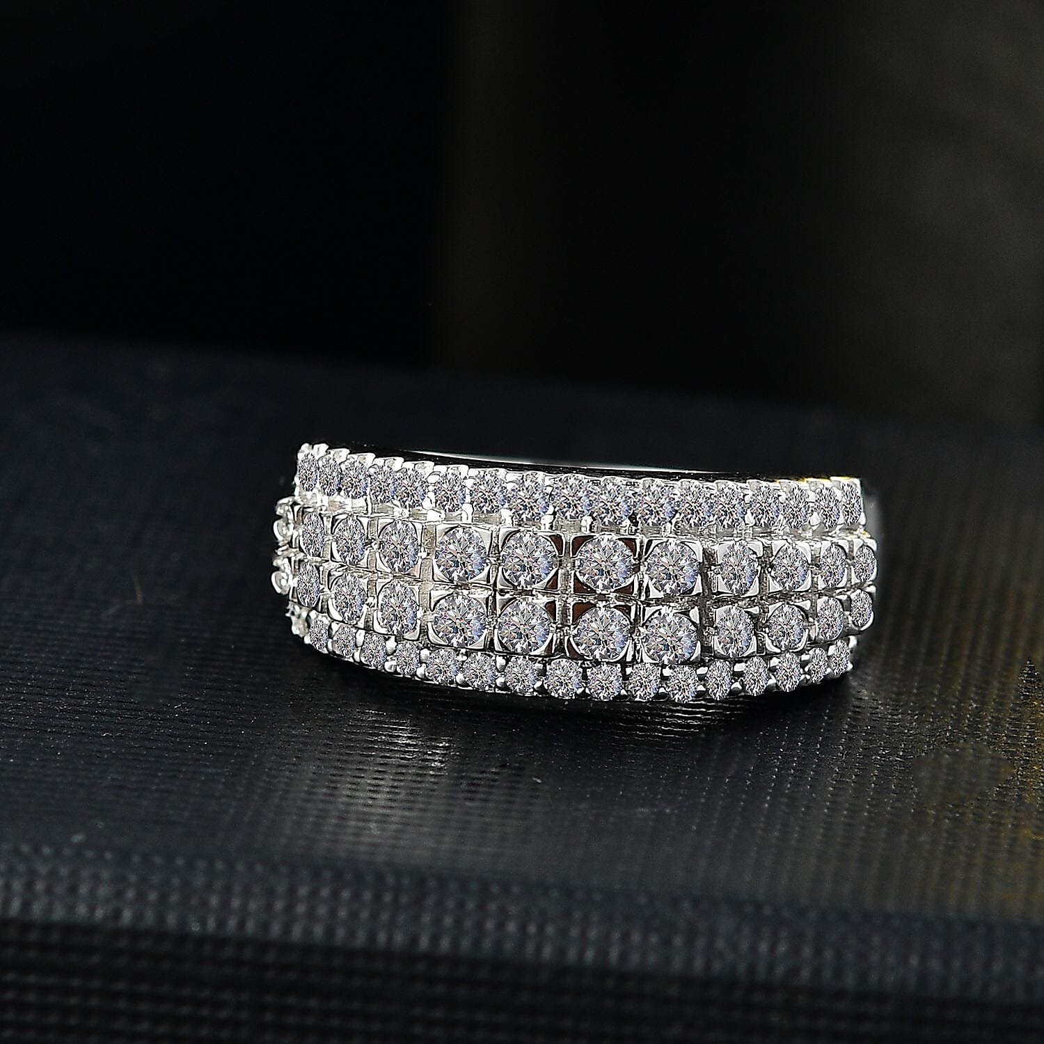 Luxuriant Lab Grown Diamond G-H SI 1.00 ctw Ring in Rhodium Over Sterling Silver (Size 9.0)