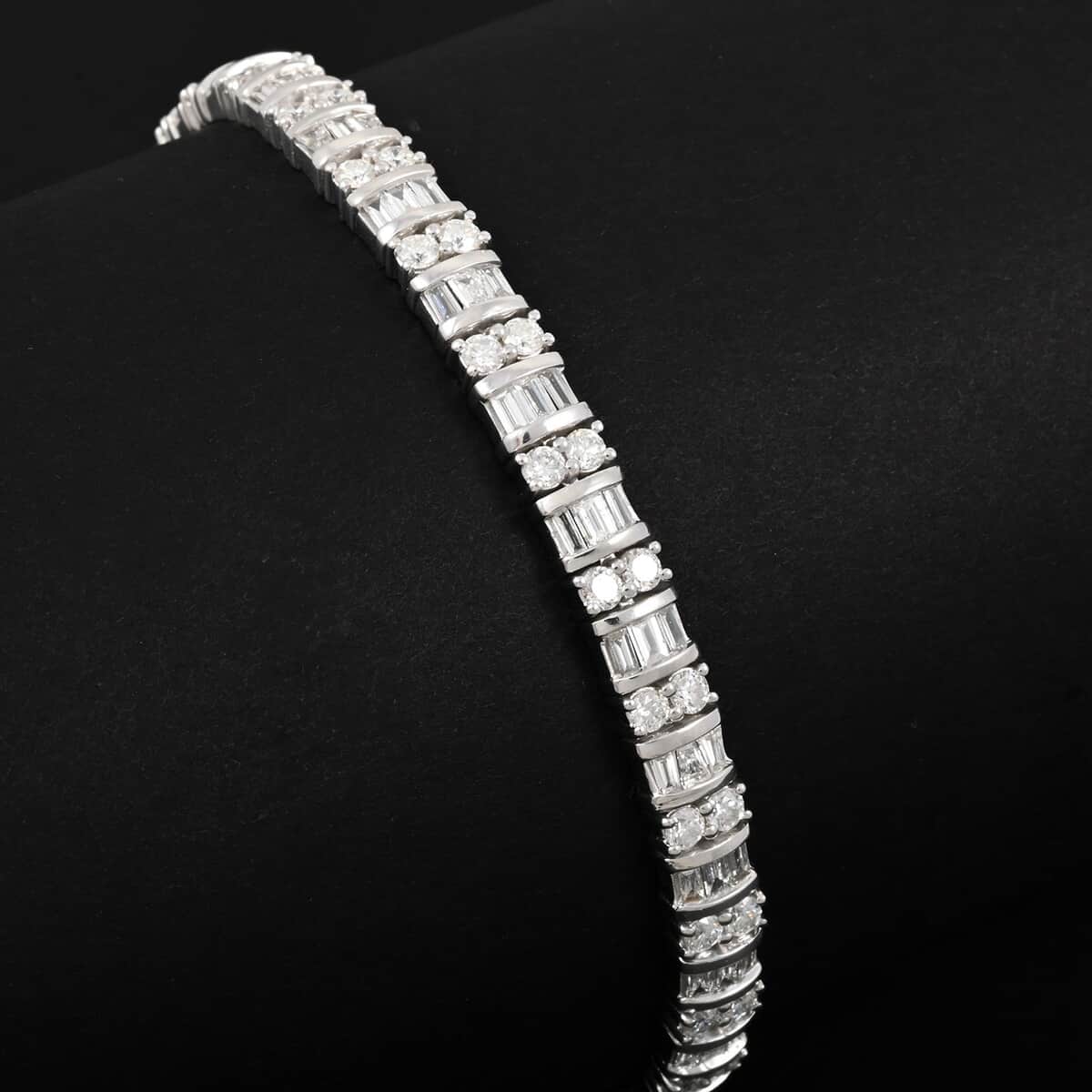 Luxuriant Lab Grown Diamond G SI 5.00 ctw Bracelet in Rhodium Over Sterling Silver (7.25 In) image number 1