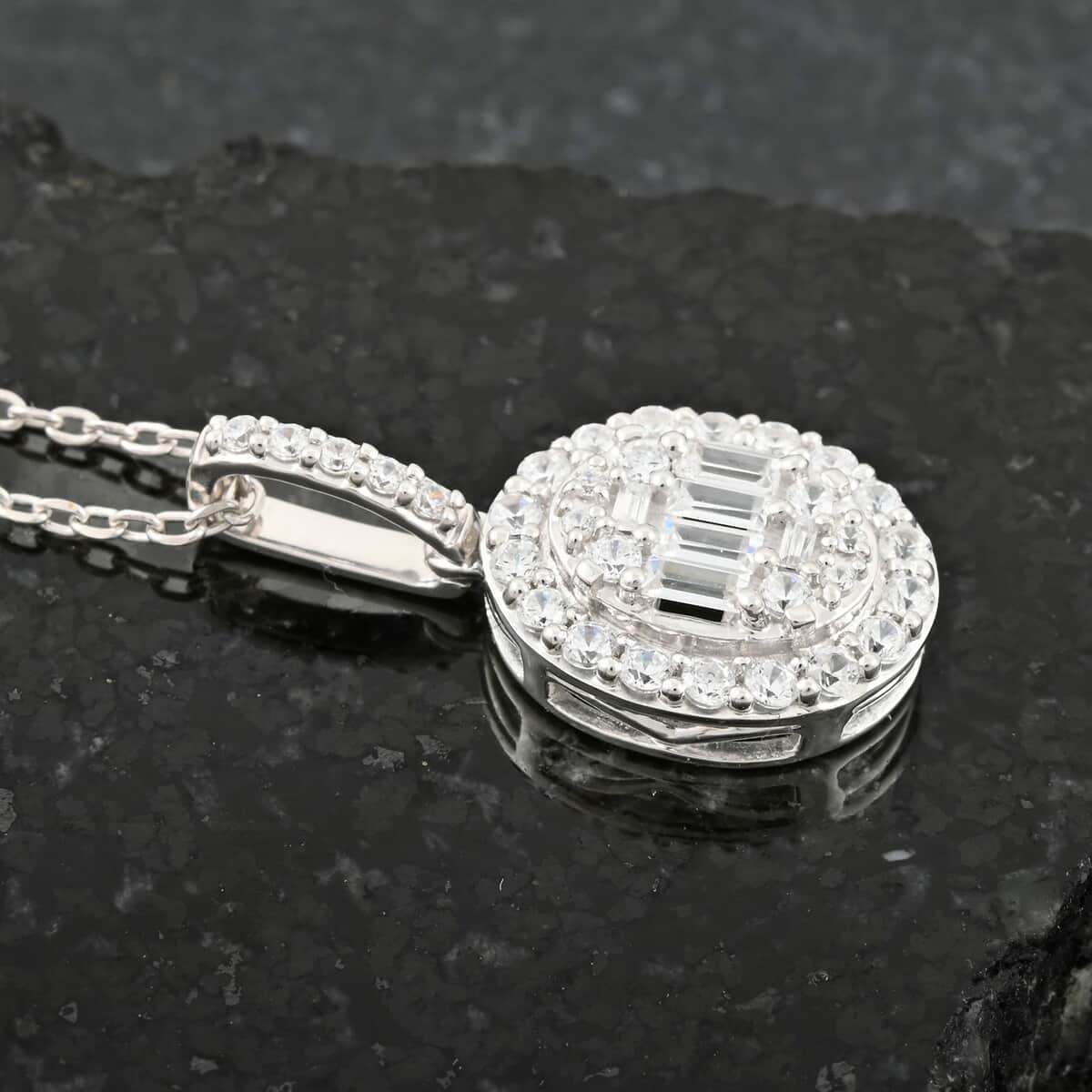 Luxuriant Lab Grown Diamond G SI 0.50 ctw Pendant in Sterling Silver image number 1