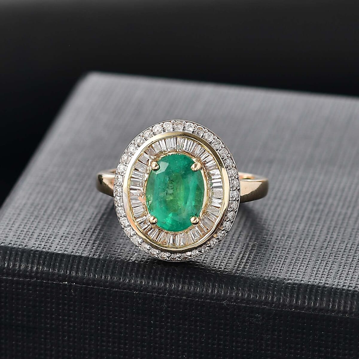 Luxoro AAA Kagem Zambian Emerald and G-H I2 Diamond 2.30 ctw Ring in 10K Yellow Gold (Size 8.0) 4.45 Grams image number 1