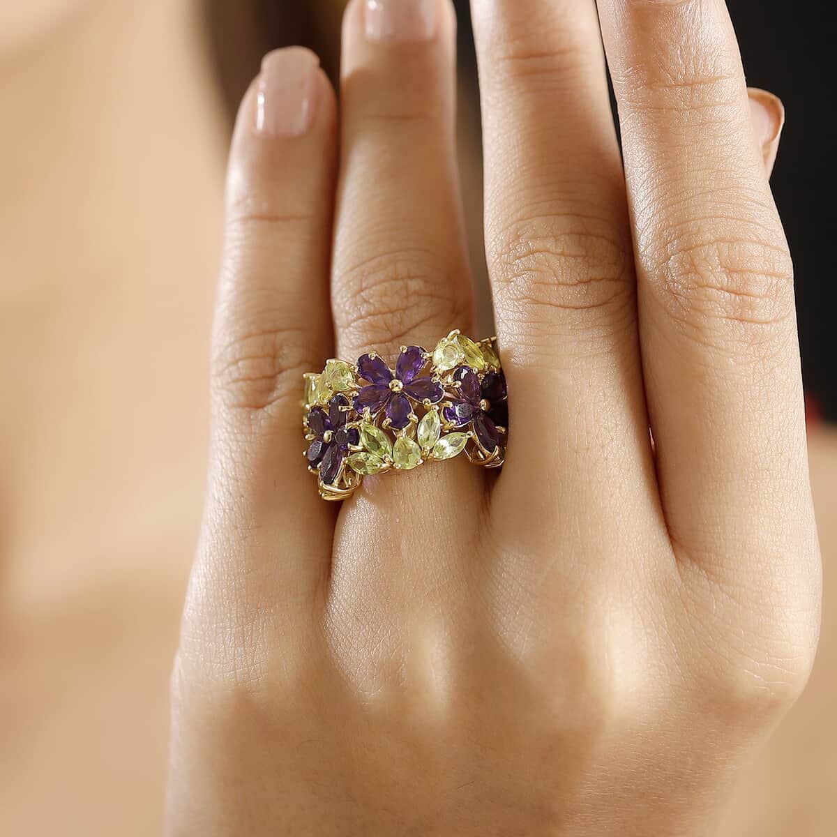 GP Premium African Amethyst, Peridot Ring in 18K Vermeil YG Over Sterling Silver (Size 10.0) 5.65 ctw image number 2