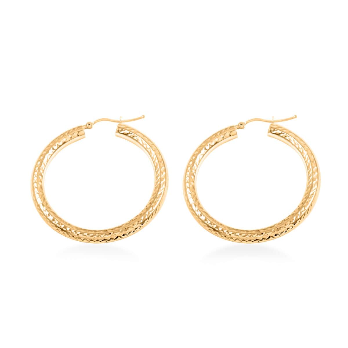 39.5x4mm Hoop Earrings in 14K Yellow Gold 3.30 Grams image number 3