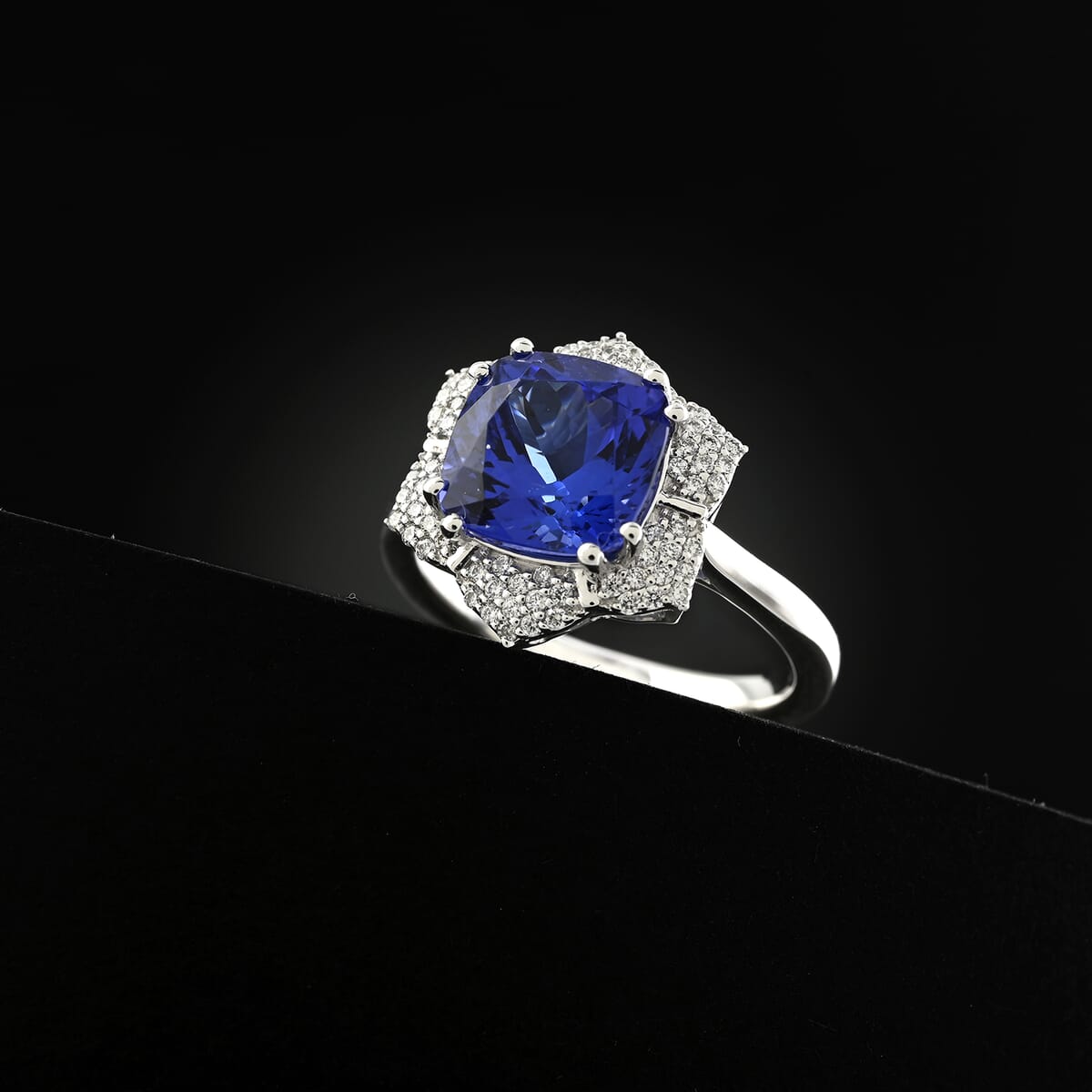 Certified and Appraised Rhapsody AAAA Tanzanite and E-F VS Diamond 4.25 ctw Ring in 950 Platinum (Size 8.0) 7.65 Grams image number 1