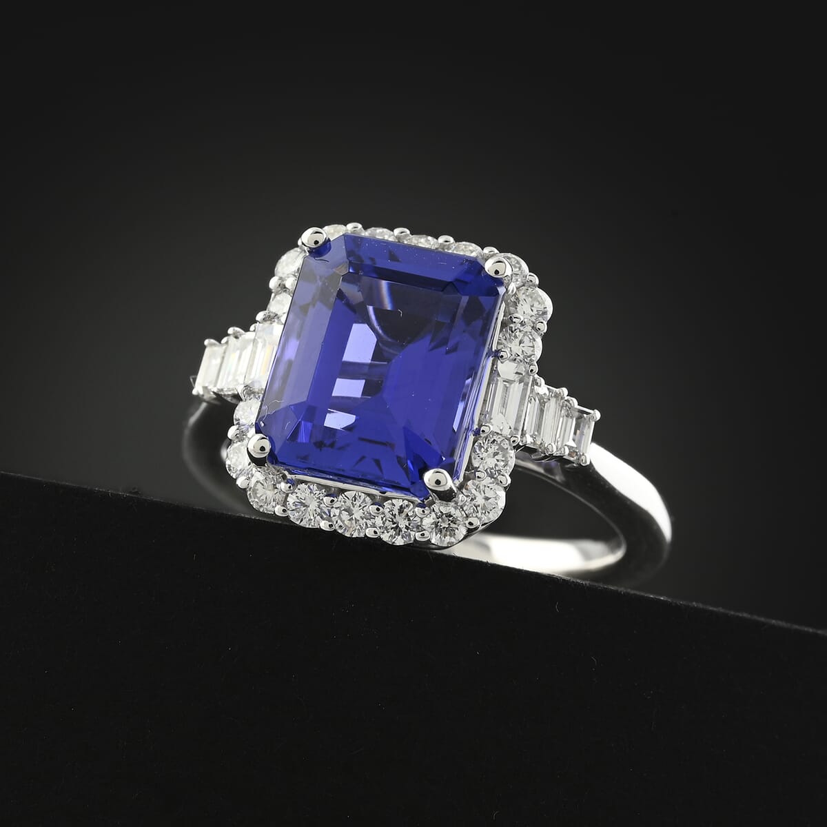 Certified & Appraised Rhapsody AAAA Tanzanite and E-F VS Diamond 4.00 ctw Ring in 950 Platinum (Size 6.0) 7.20 Grams image number 1