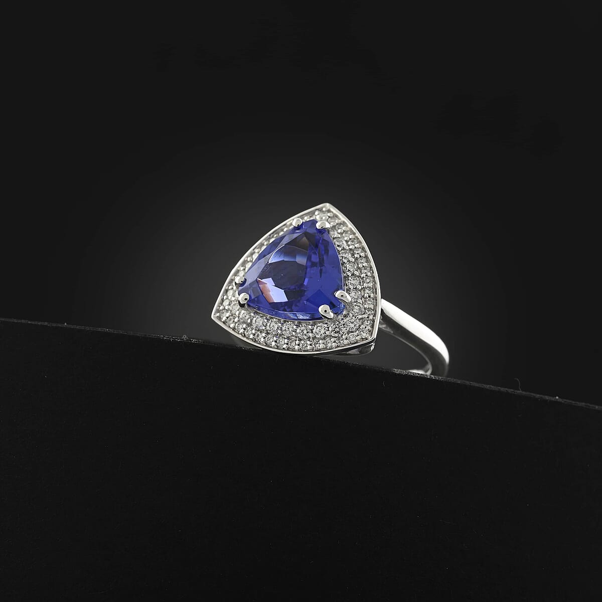 Certified & Appraised Rhapsody AAAA Tanzanite and E-F VS Diamond 3.50 ctw Ring in 950 Platinum (Size 6.0) 6.80 Grams image number 1