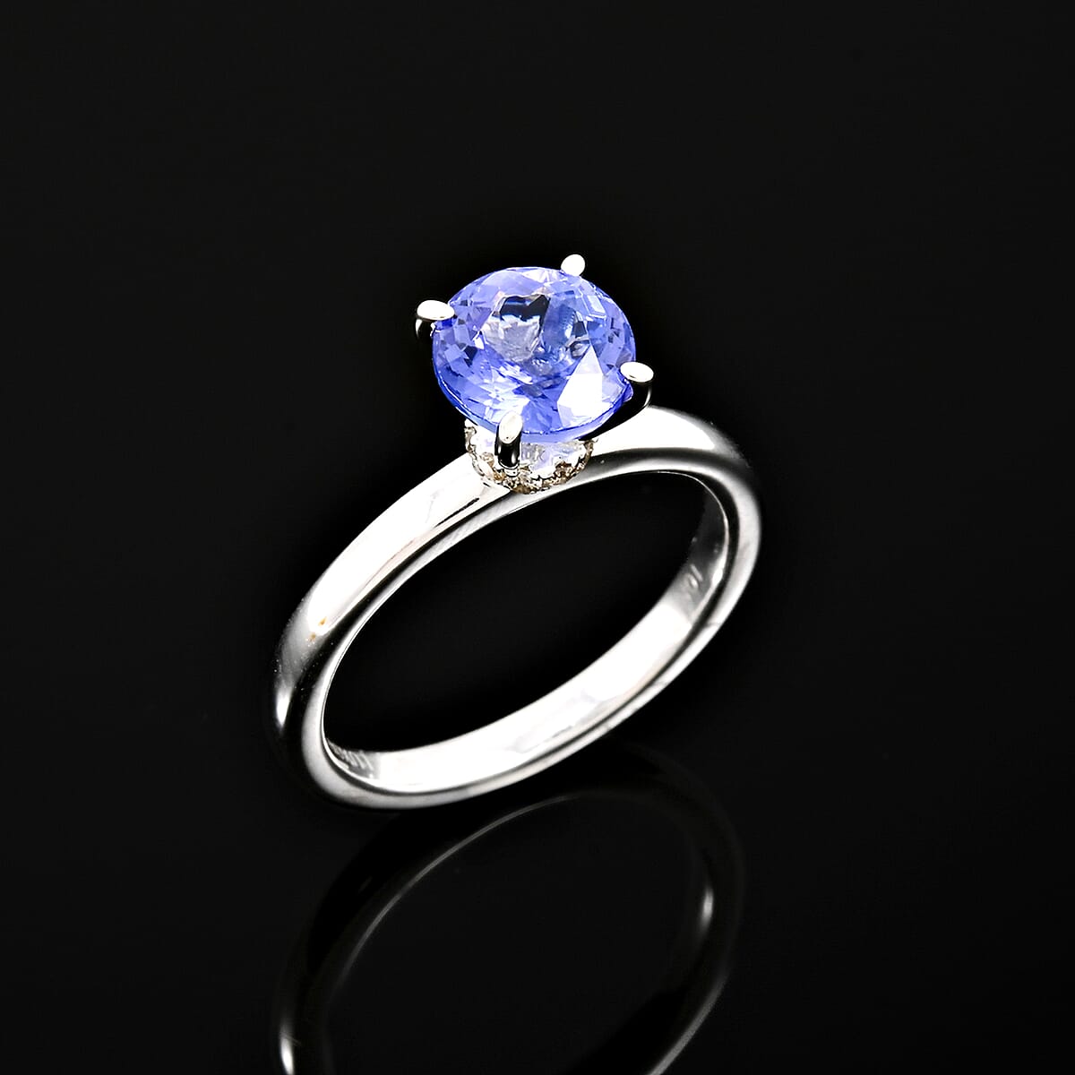 Luxoro AAA Tanzanite and G-H I2 Diamond 1.65 ctw Ring in 10K White Gold (Size 7.0) image number 1