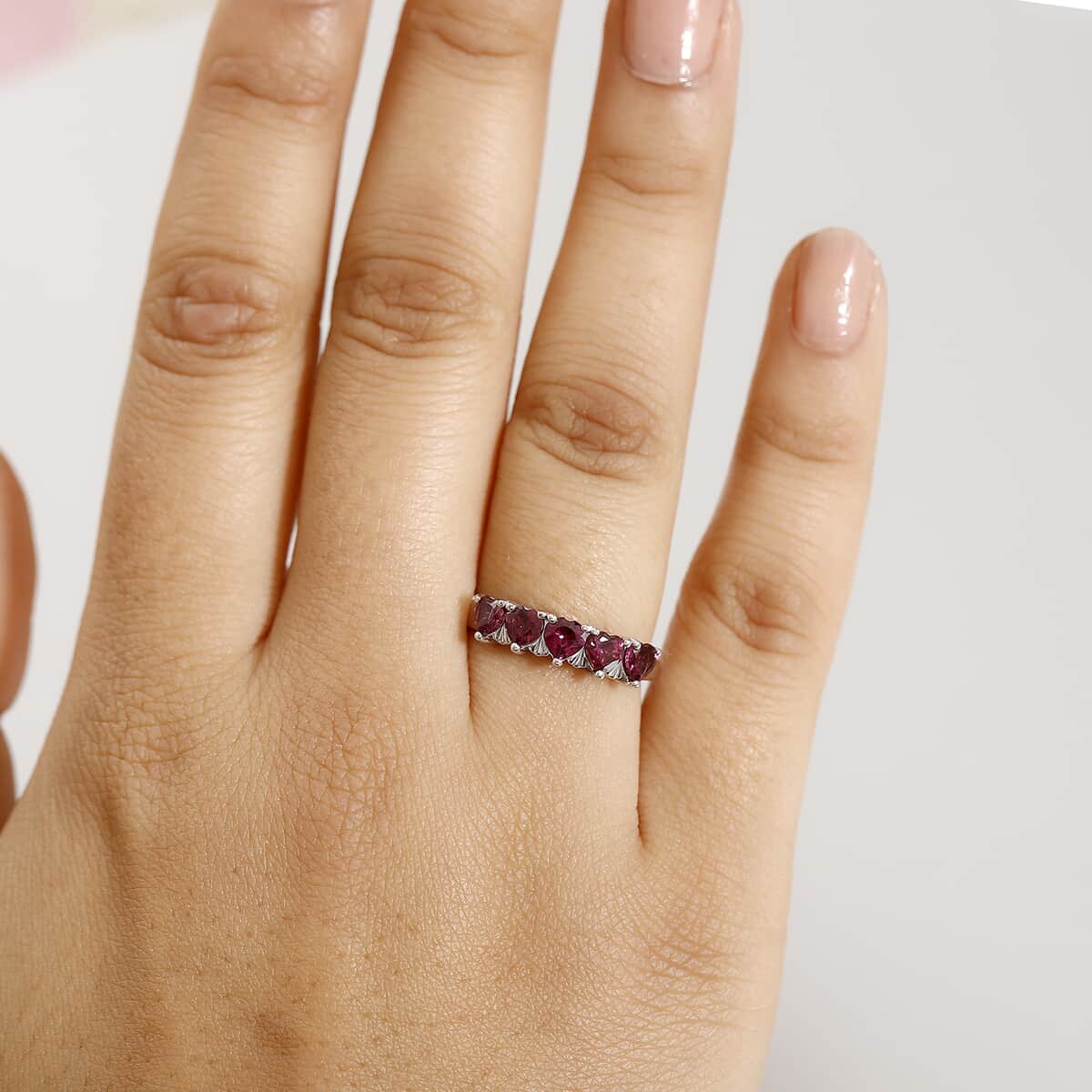 Premium Orissa Rhodolite Garnet 1.50 ctw 5 Stone Heart Ring in Rhodium Over Sterling Silver (Size 10.0) image number 2