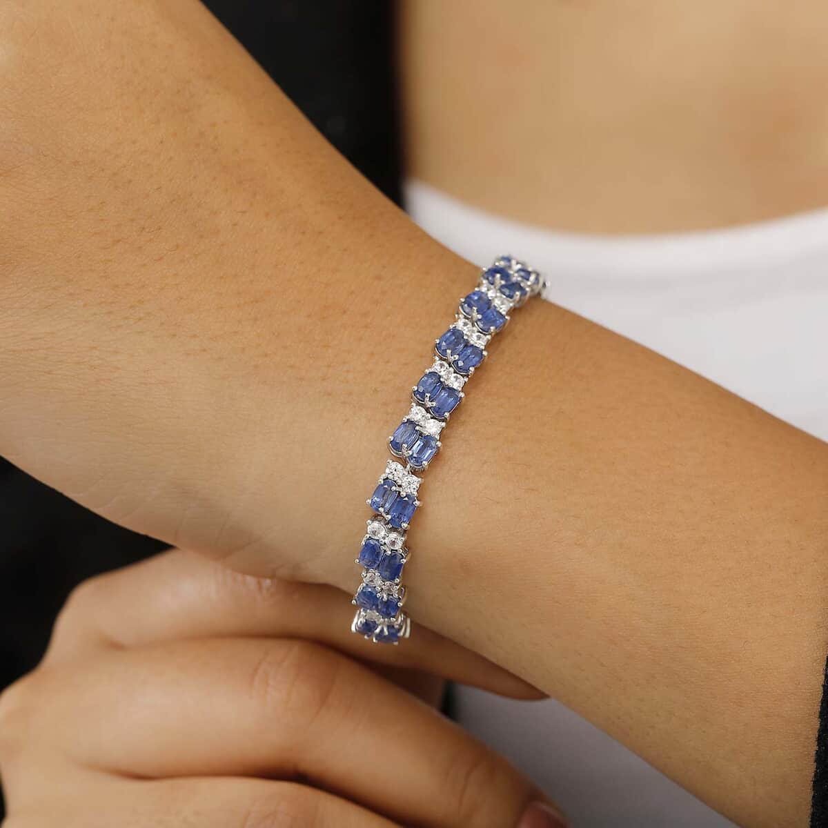 Kashmir Kyanite, White Zircon Bracelet in Rhodium Over Sterling Silver (6.50 In) 15.50 ctw image number 2