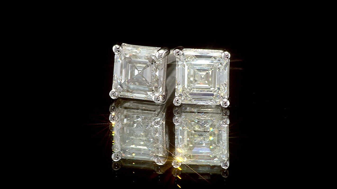 Asscher Cut Luxuriant Lab Grown Diamond G-H VS 2.00 ctw Stud Earrings in 950 Platinum
