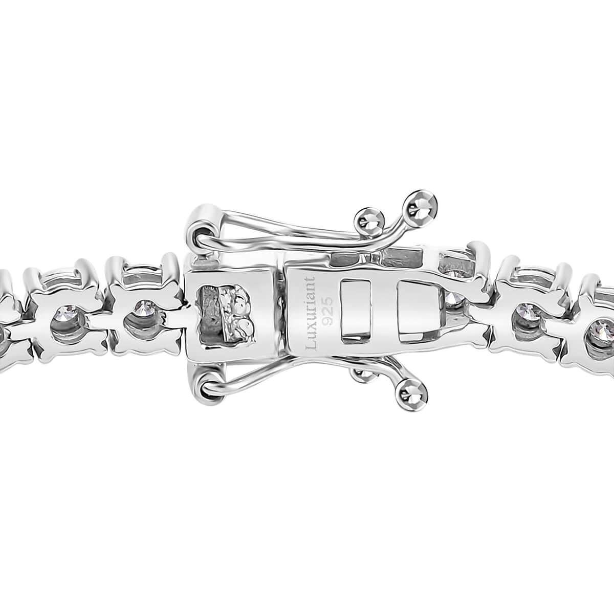 Luxuriant Lab Grown Diamond G-H SI 1.50 ctw Tennis Bracelet in Rhodium Over Sterling Silver (7.25 In) image number 3