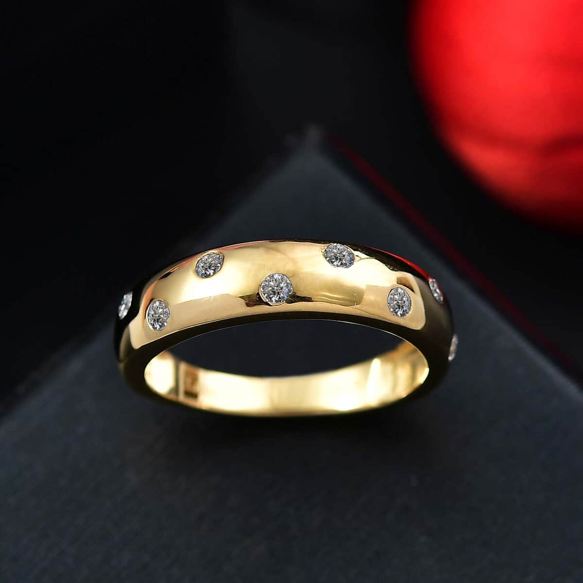 Luxuriant Lab Grown Diamond SI 0.20 ctw Band Ring in 18K Vermeil Yellow Gold Over Sterling Silver (Size 7.0) image number 1