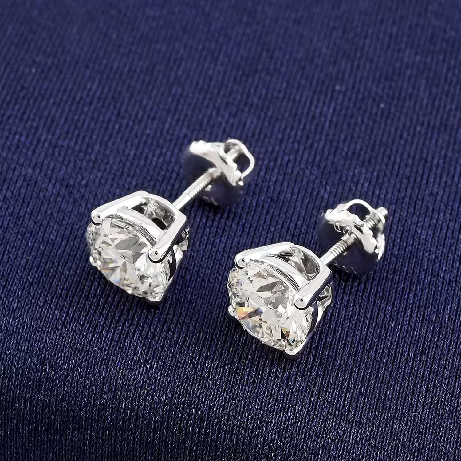 Luxuriant Lab Grown Diamond G-H VS 2.50 ctw Earrings