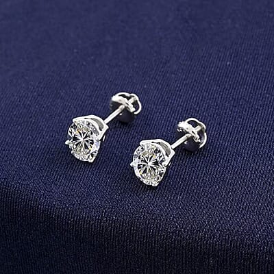 Luxuriant Lab Grown Diamond G-H VS 2.50 ctw Stud Earrings