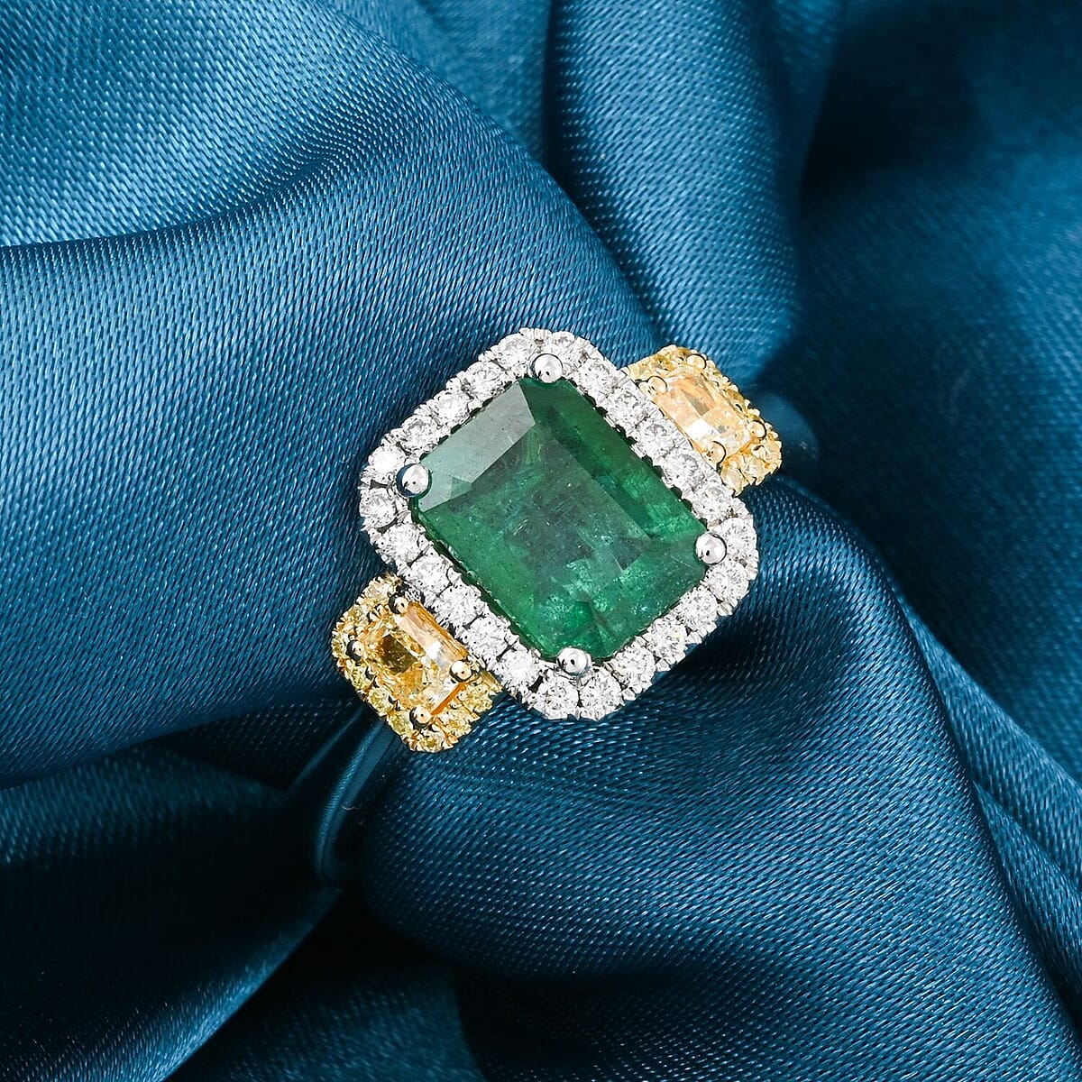 Modani Emerald Natural Yellow and White Diamond 2.29 ctw Ring in 950 Platinum and 18K White, Yellow Gold (Size 6.5) 7.70 Grams image number 1