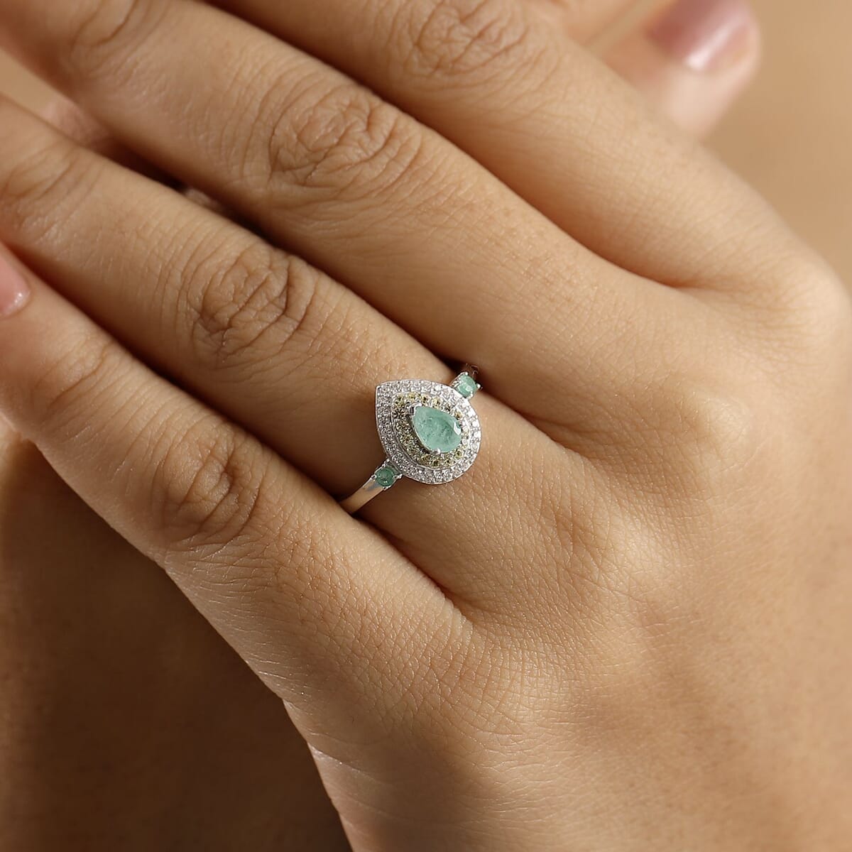 Kagem Zambian Emerald and Multi Gemstone 1.10 ctw Dewdrop Elegance Ring in Rhodium Over Sterling Silver (Size 8.0) image number 2
