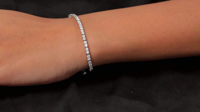 Luxuriant Lab Grown Diamond G-H VS 5.00 ctw Bracelet in 950 Platinum (7.25 In)