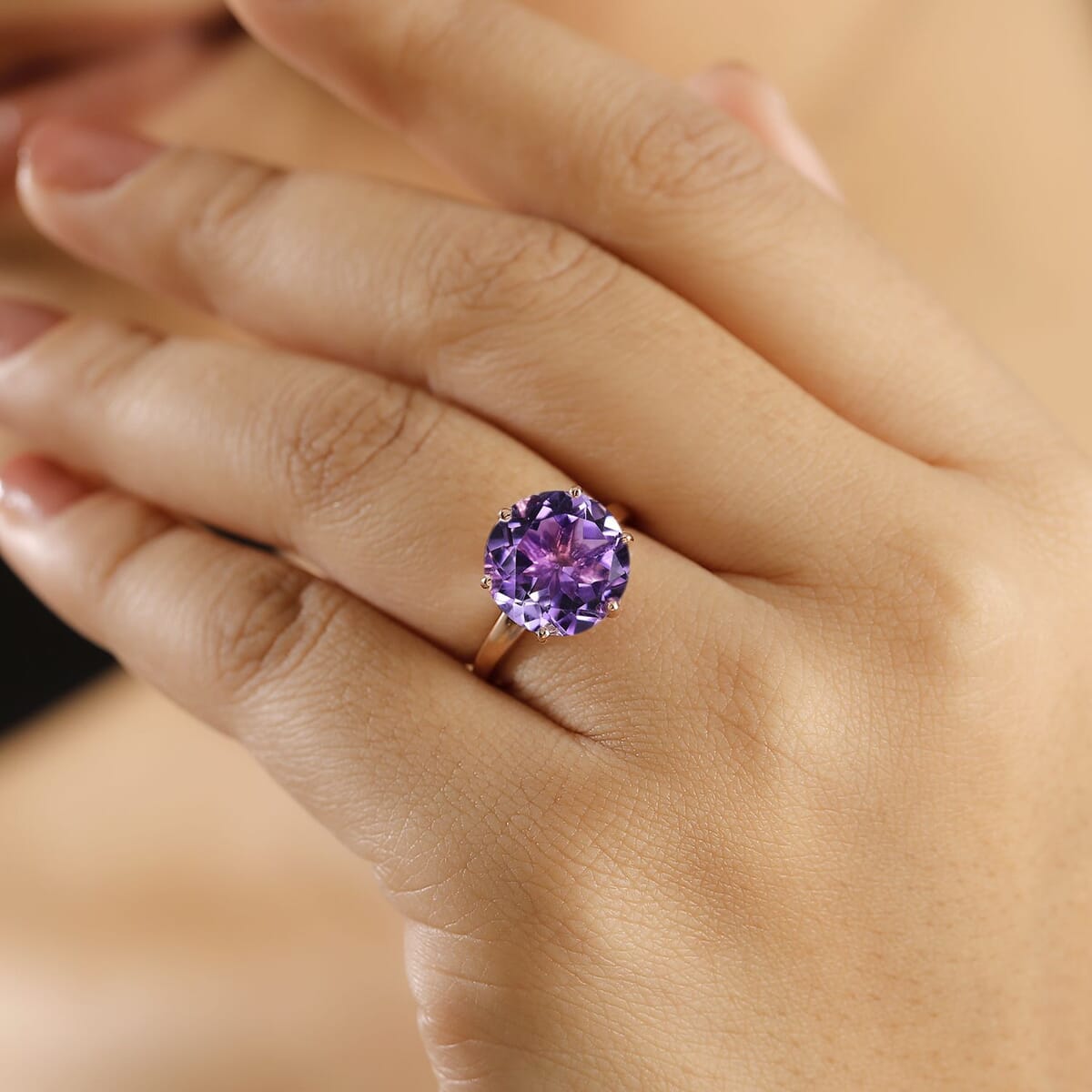 Rose De France Amethyst 5.85 ctw Solitaire Ring in 18K Vermeil RG Over Sterling Silver (Size 11.0) image number 2